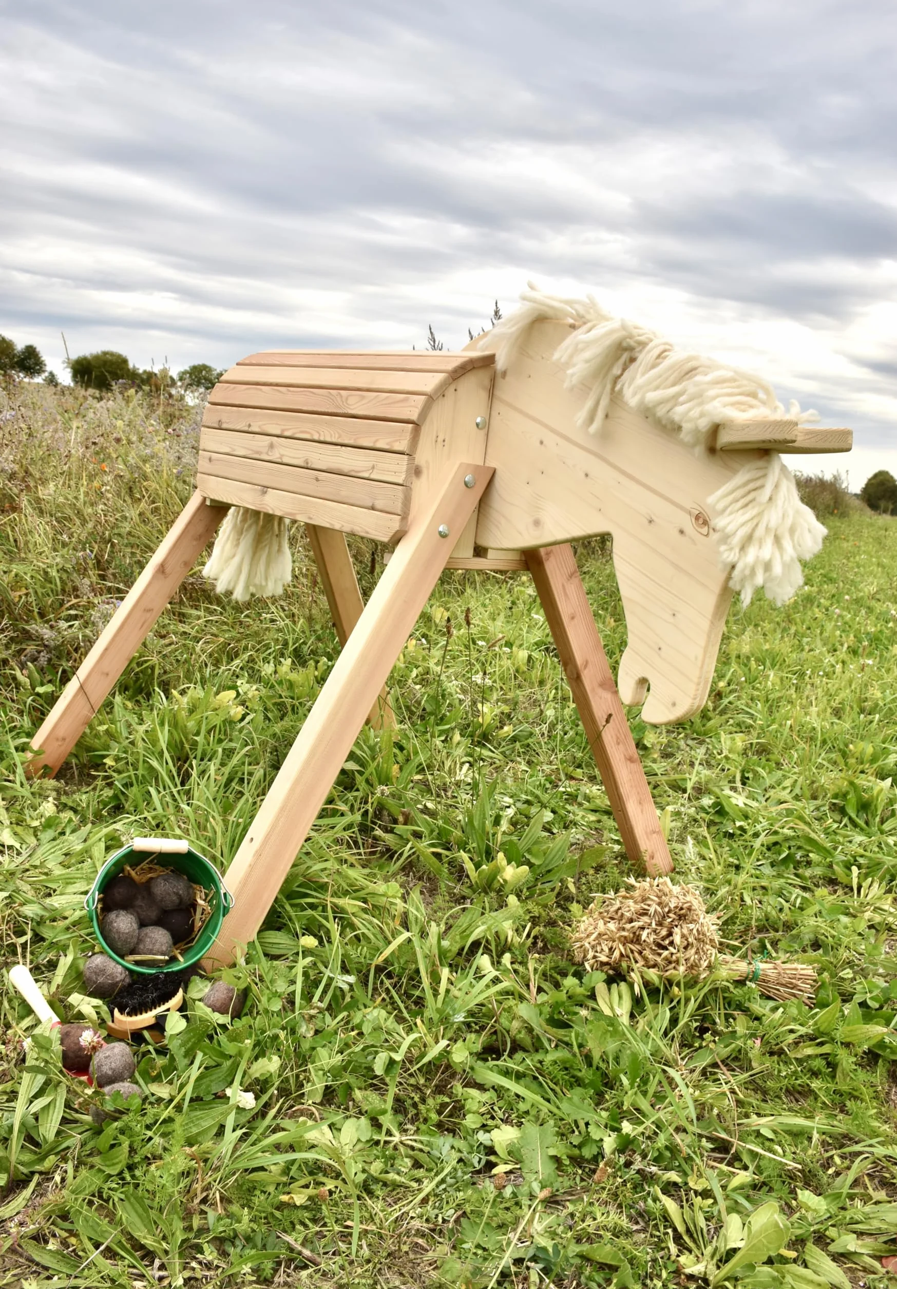 Garden horse “Sandy”