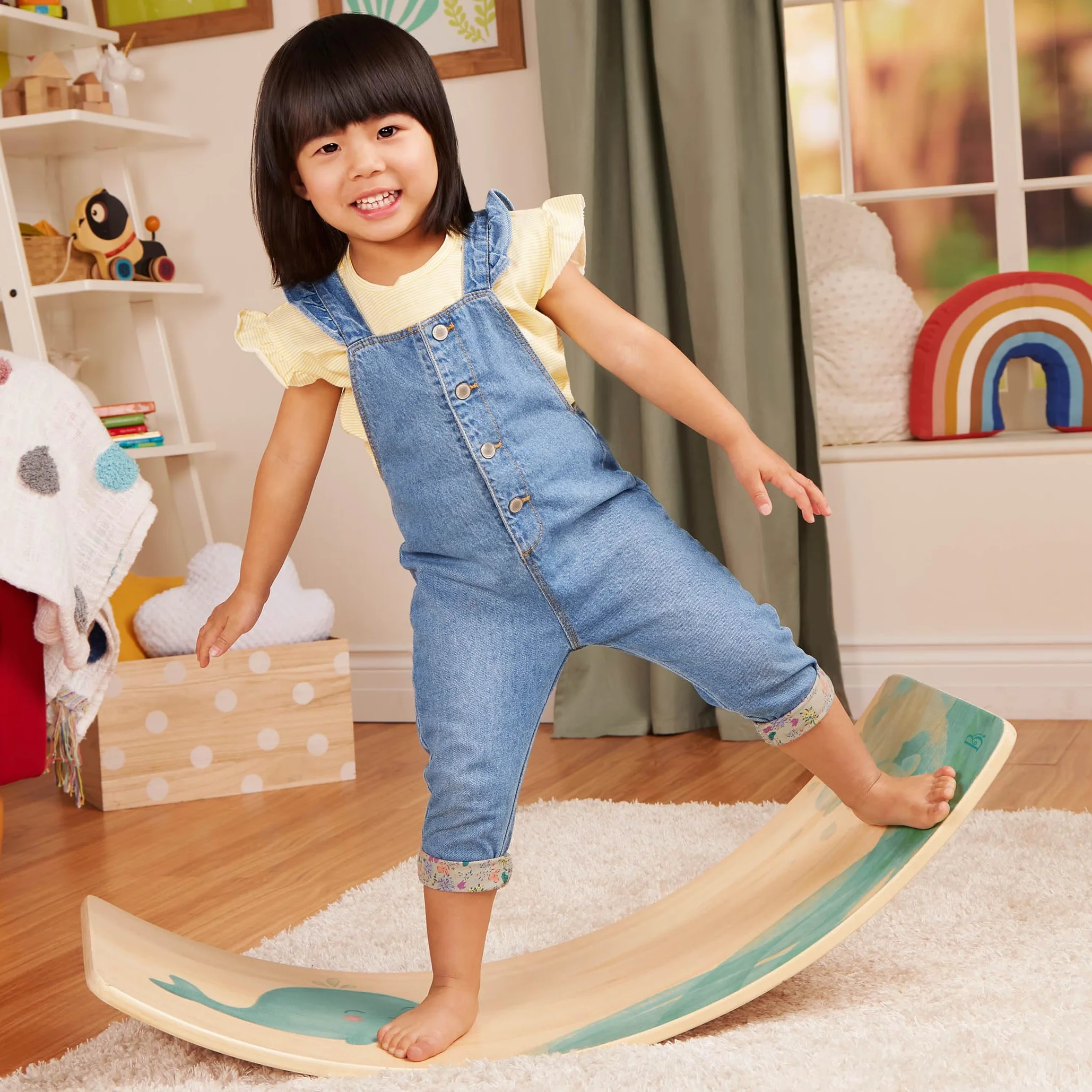 B. Spaces - Teeter-Toddler - Deska balansowa dla dzieci - Projekt inspirowany Montessori - Odpinana poduszka - Przemyślane meble i zabawki dla dzieci, 3 lata +