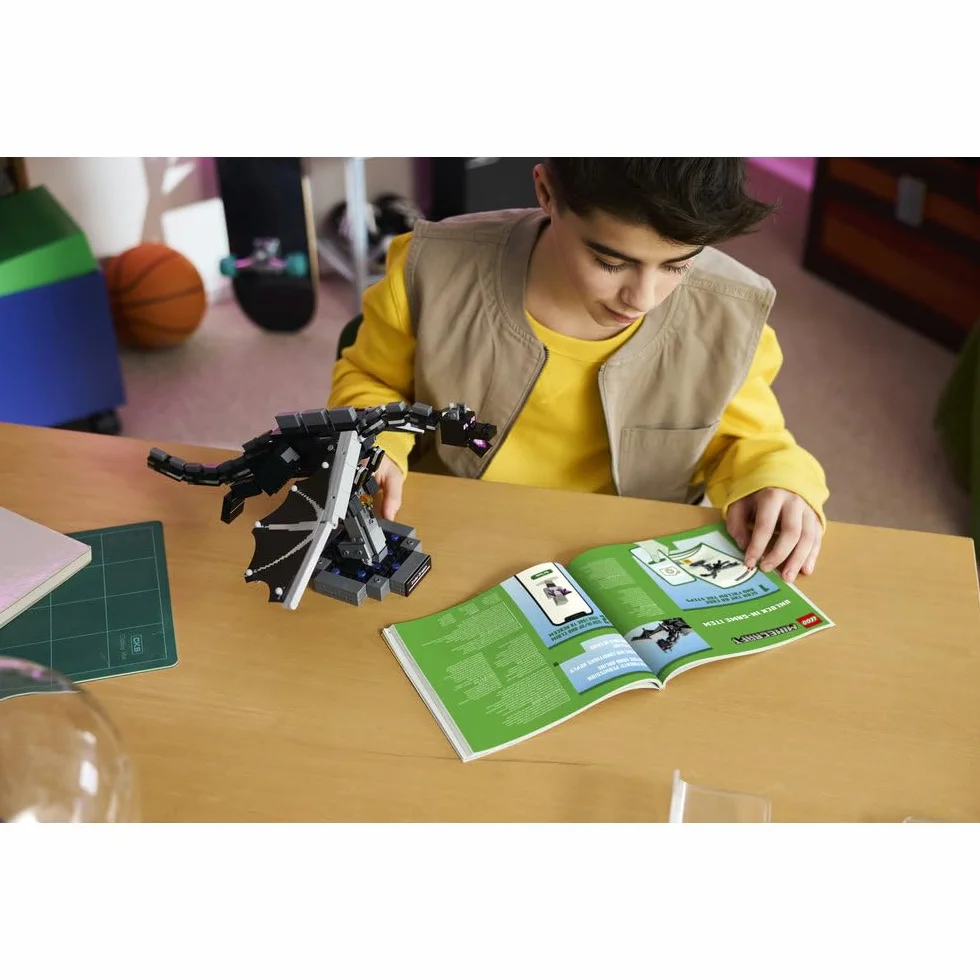 LEGO Minecraft Smok Kresu, zabawka konstrukcyjna dla dziecka, zestaw z gry, ruchoma figurka ze skrzydłami, gamingowy prezent dla chłopca lub dziewczynki od 10 lat 21595