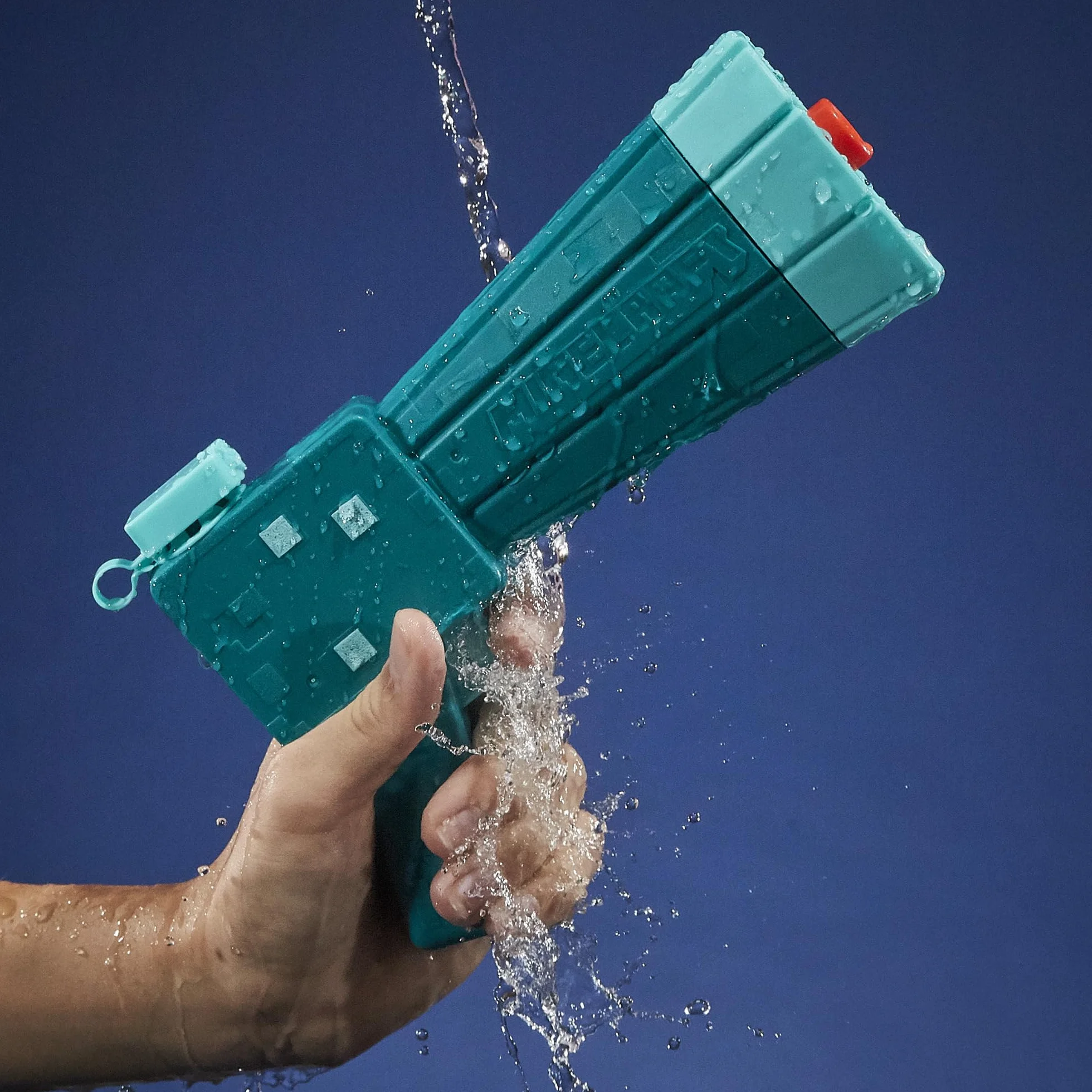 Nerf Super Soaker Minecraft Glow Squid Water Blaster, Minecraft Dungeons Squid Mob Design, zabawka wodna na zewnątrz, gry na świeżym powietrzu dla dzieci