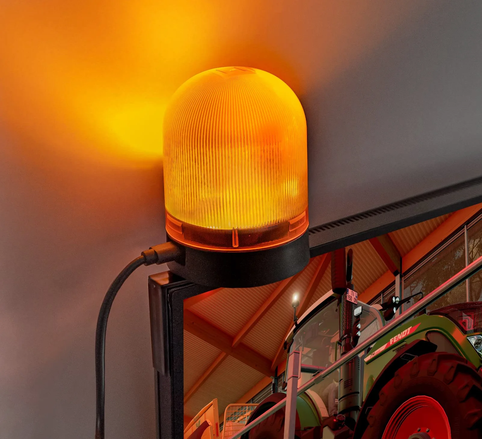 Farming Simulator Symulator rolnictwa Beacon Light - Światło obrotowe (reaguje na maszyny w grze, złącze USB typu A, 8 diod LED, akcesoria)