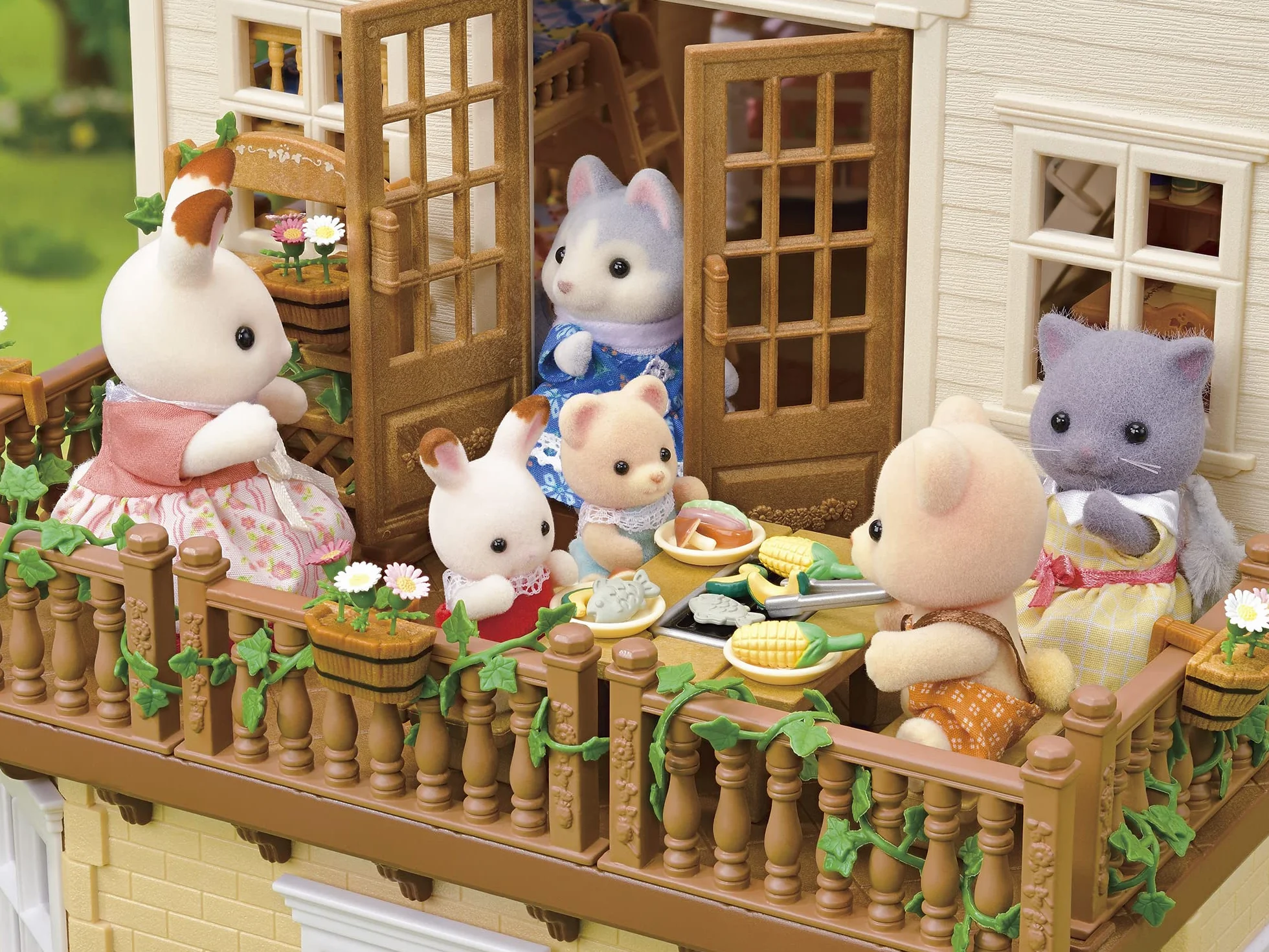 Sylvanian Families 5716 Miejski domek z tajemniczym pokojem na strychu