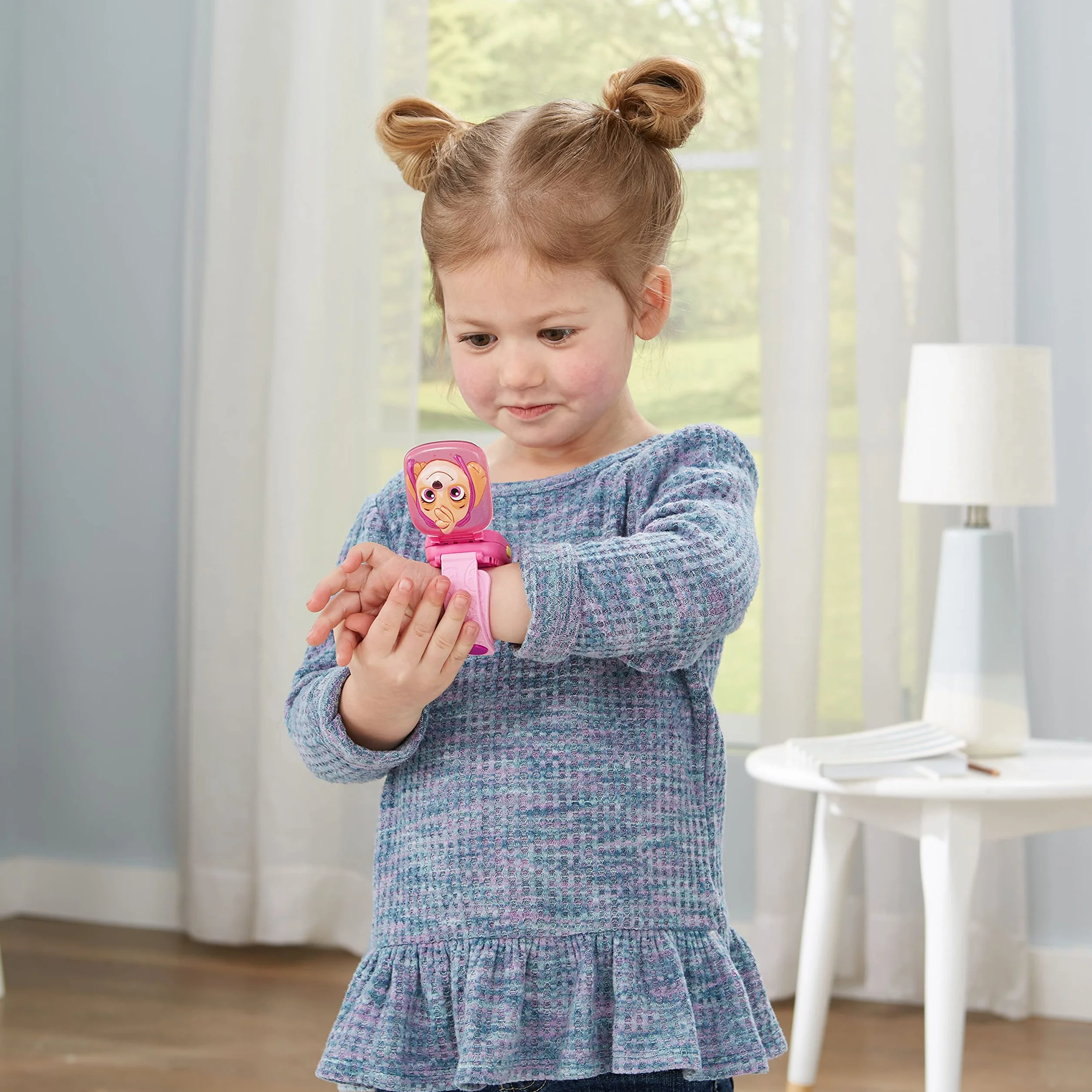 VTech - Psi Patrol, interaktywny zegarek do gier Stelli, zegarek dla dzieci z klapką z animowanym ekranem, miękki pasek, 12 tarczy, 4 gry, prezent dla dzieci w wieku od 3 lat do 7 lat - Zawartość w