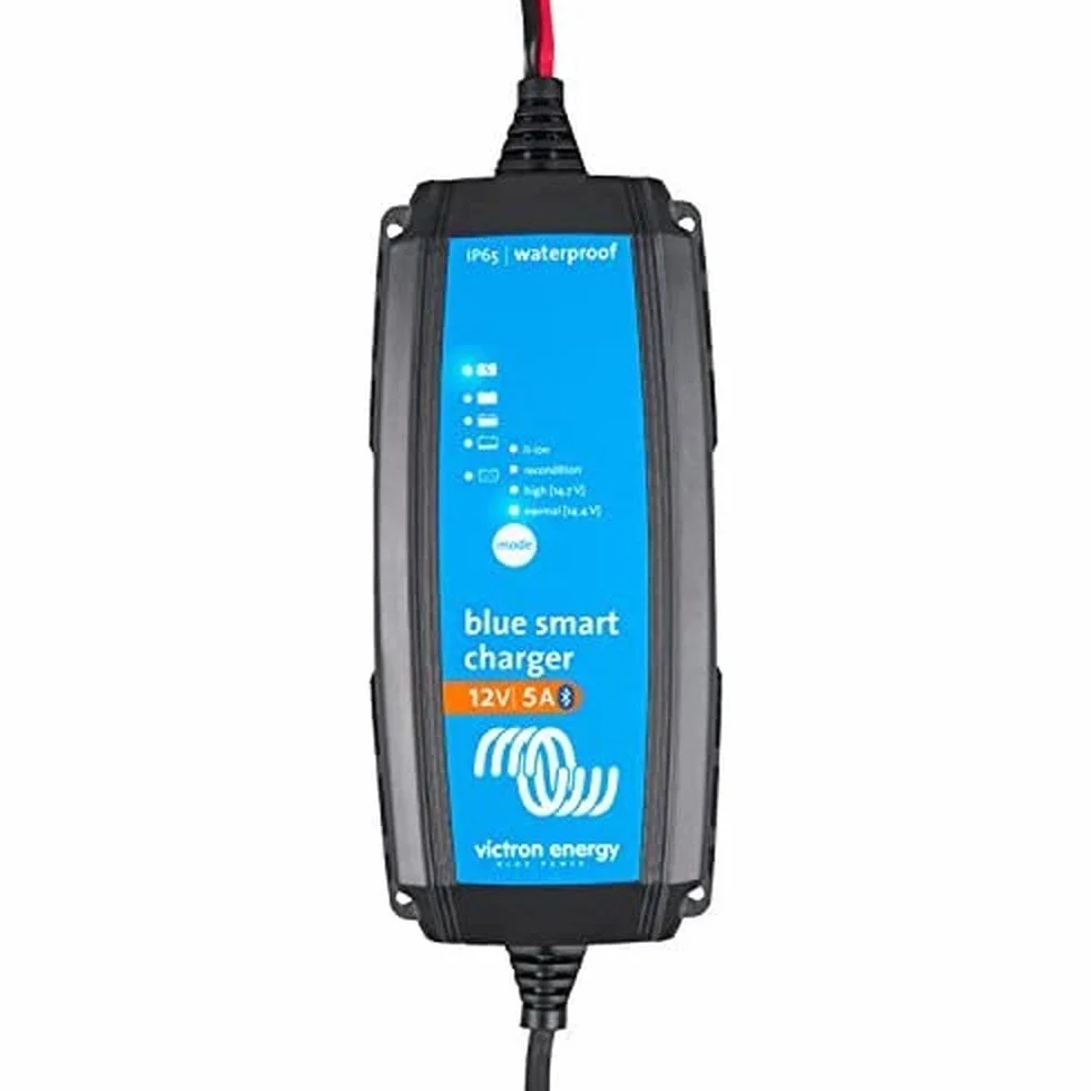 Victron Energy BPC120531064R ładowarka baterii inteligentna IP65 12/5(1) 230V 12V-5A Bluetooth
