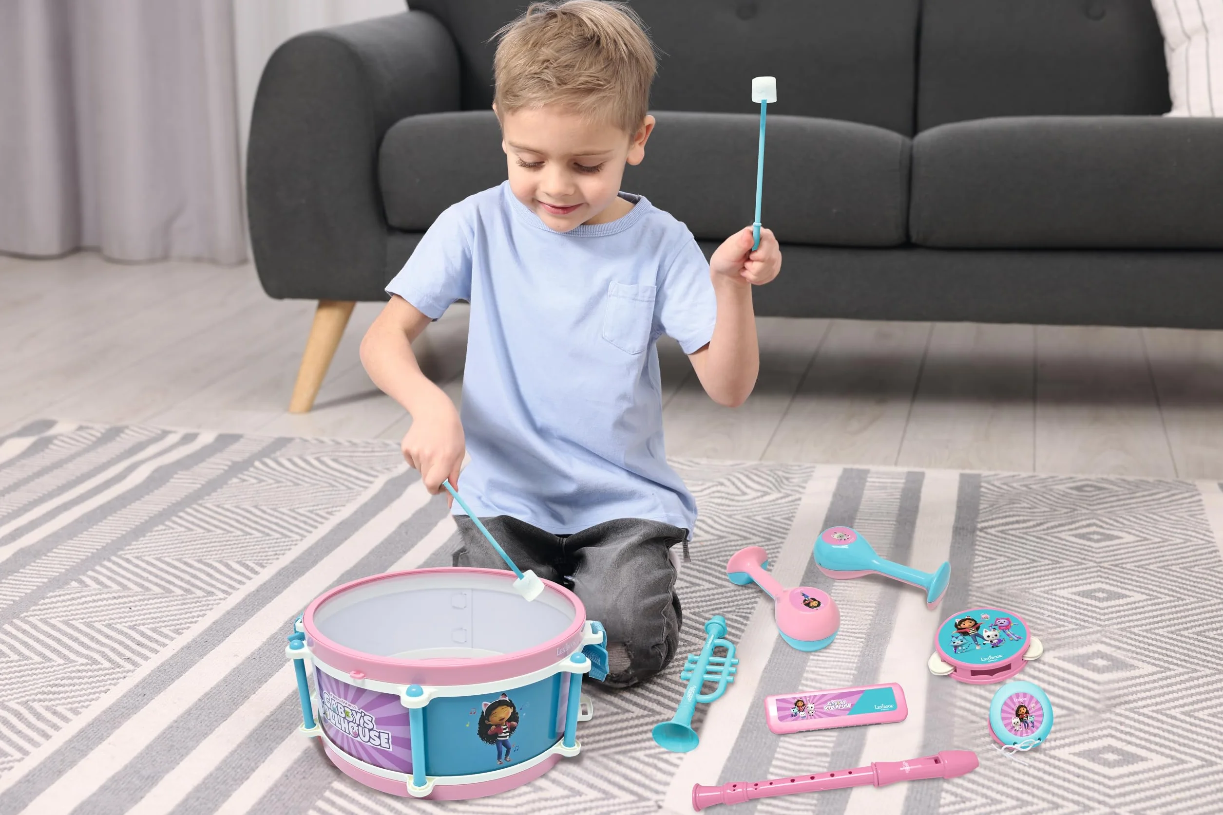 Lexibook, Domek dla Lalek Gabby, Zestaw 7 Instrumentów Muzycznych (Bęben, Marakas, Nacchera, Harmonijka, Flet, Trąbka, Drum Toy), Zabawka Muzyczna, Wygodna w Noszeniu, Różowy, Niebieski, K360GDH
