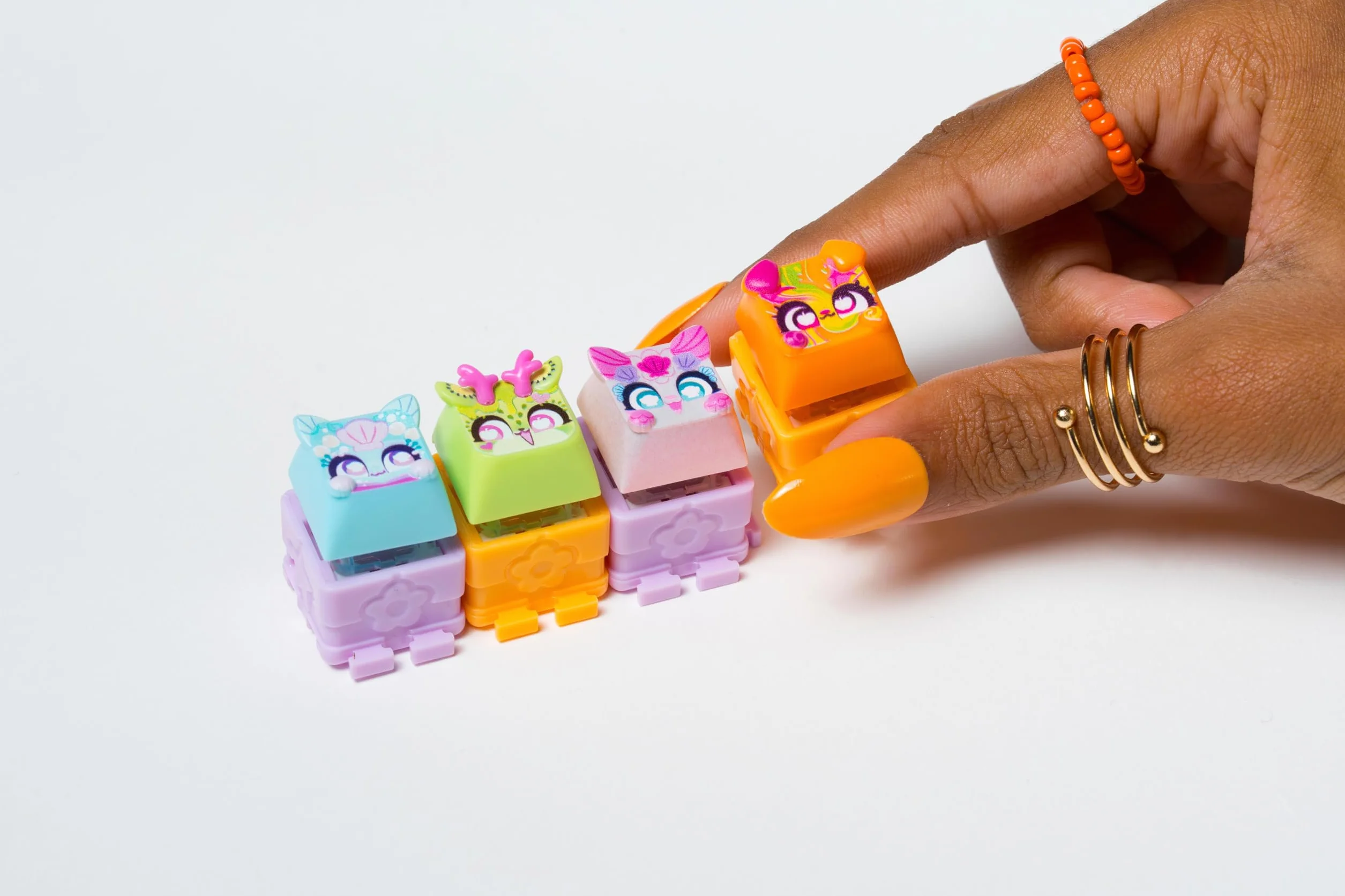 Goliath - CLICKEEZ Multipack Series 2 - 5 figurek klawiszy Kawaii z kliknięciem - nasadka na klucze - zabawka Fidget Toy - sensoryczna zabawka z efektem ASMR - 30+ modeli kolekcjonerskich - od 6 lat