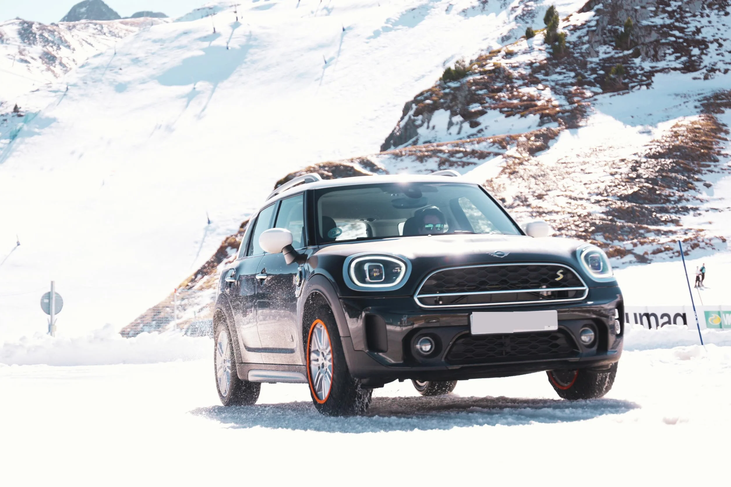 SNOWGO - Zestaw 2 Tekstylnych Skarpet Śnieżnych - Rozmiar XS-XXL - Zatwierdzony 16662-1 Europa - Pasuje do pojazdów 4x4, elektrycznych, dostawczych i użytkowych <3,5T. (XL)