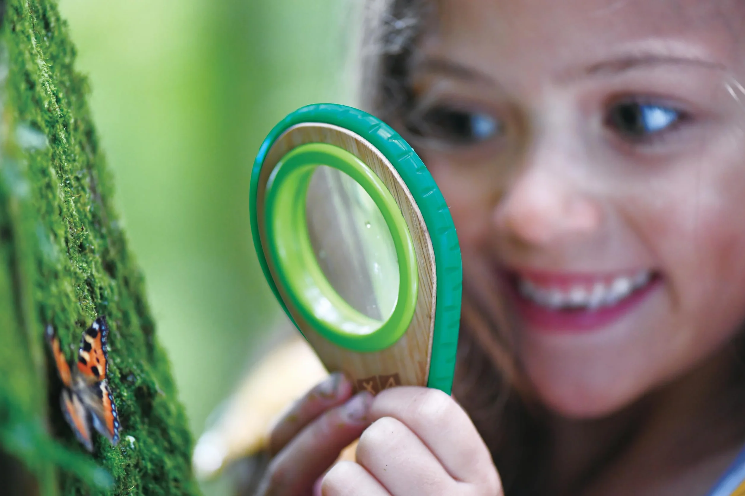 Magnifying Glass, Sustainable Bamboo And Plant-Plastic Detective Playset, Hape Nature Detective Set, Nature Exploration Toys for Outdoor Games. 3 years +
