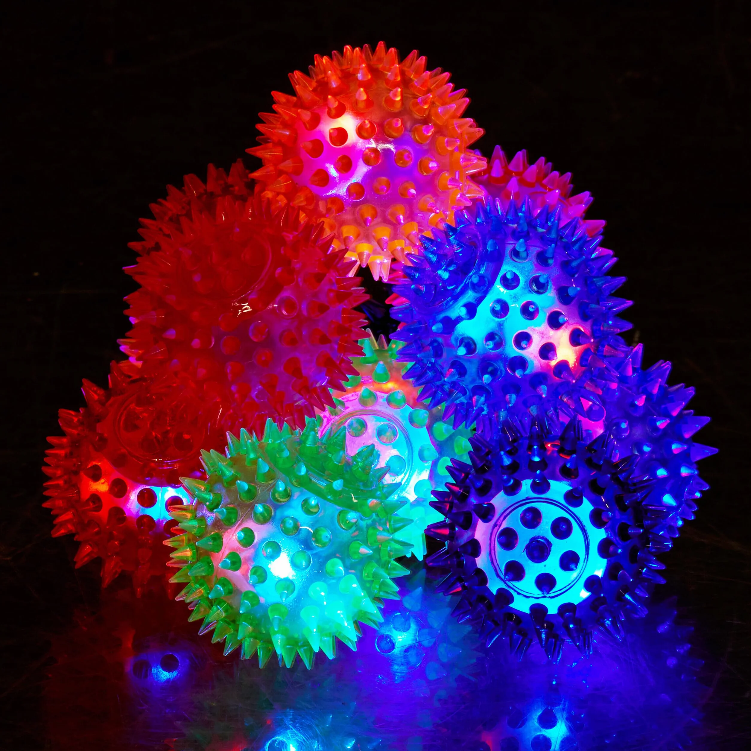 Relaxdays Kulki kolczaste LED, 4 kolory, 6,5 x 6,5 x 6,5 cm