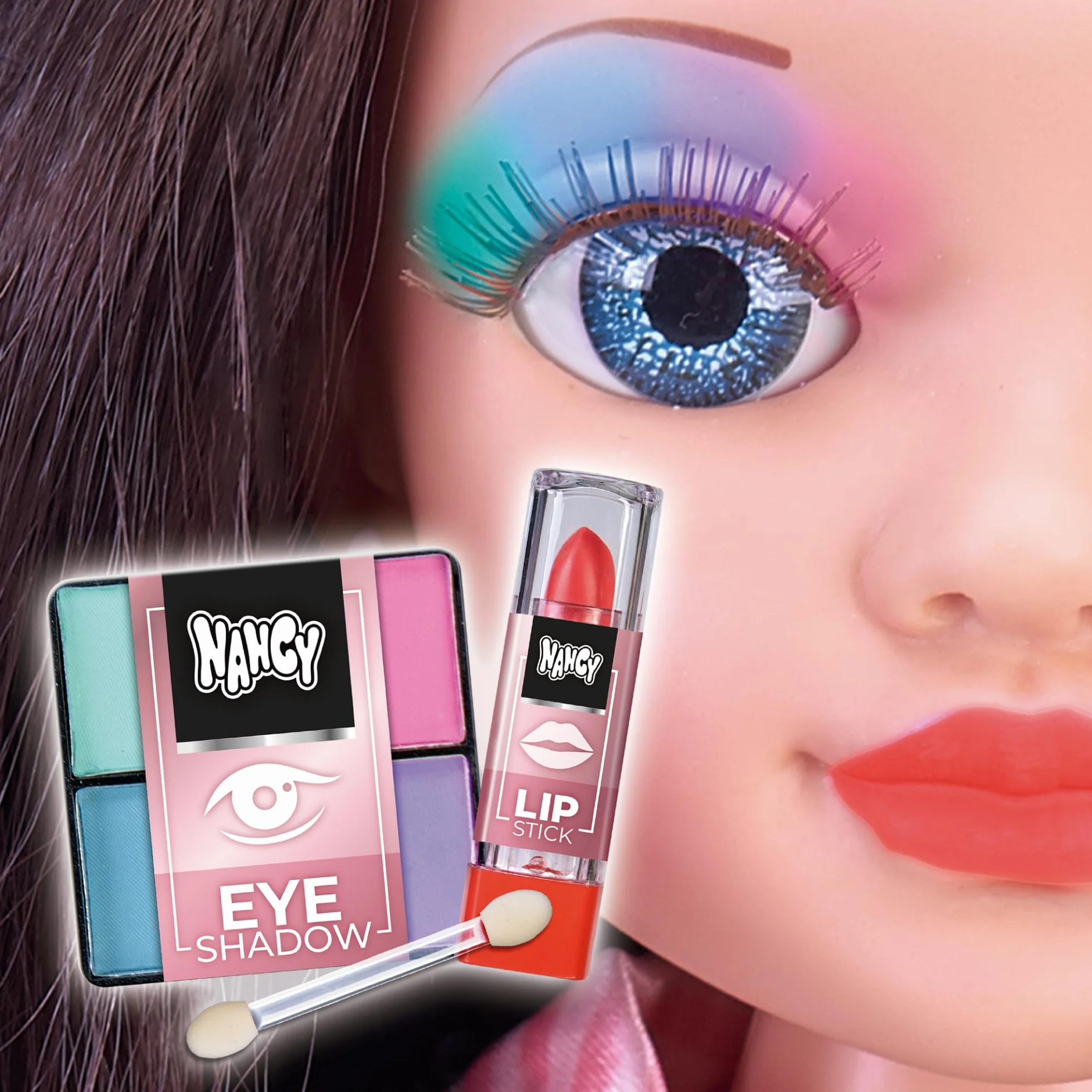 Nancy Beauty Fridge Lalka z akcesoriami do makijażu i lodówką z tacką na lód dedykowana jej kosmetykom dla dziewczynek + 3 lat, słynna (NAC74000)