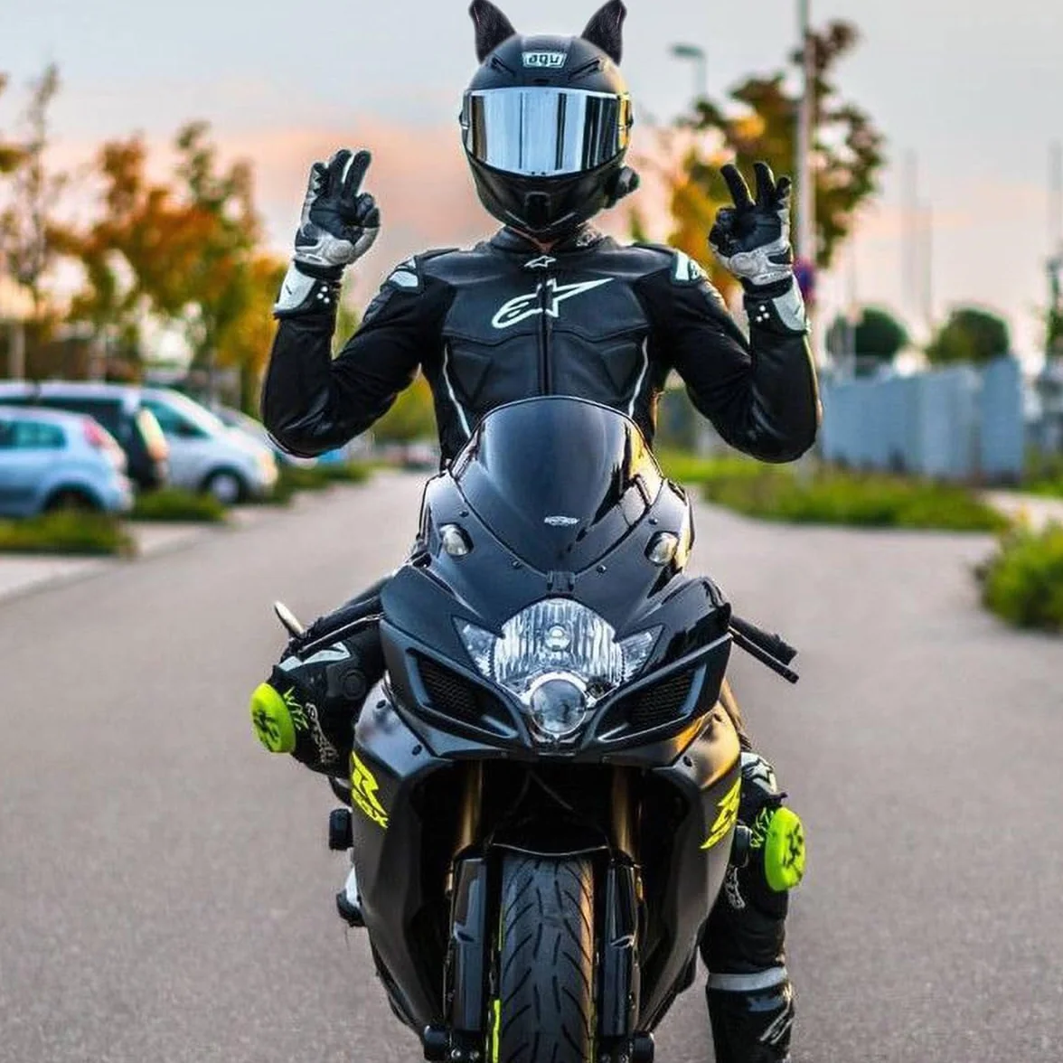 Uszy kasku, uszy kasku narciarskiego, uszy kasku motocyklowego, dekoracja kasku motocyklowego, odpowiednie do kasków motocyklowych, kasków narciarskich, kasków rowerowych itp.