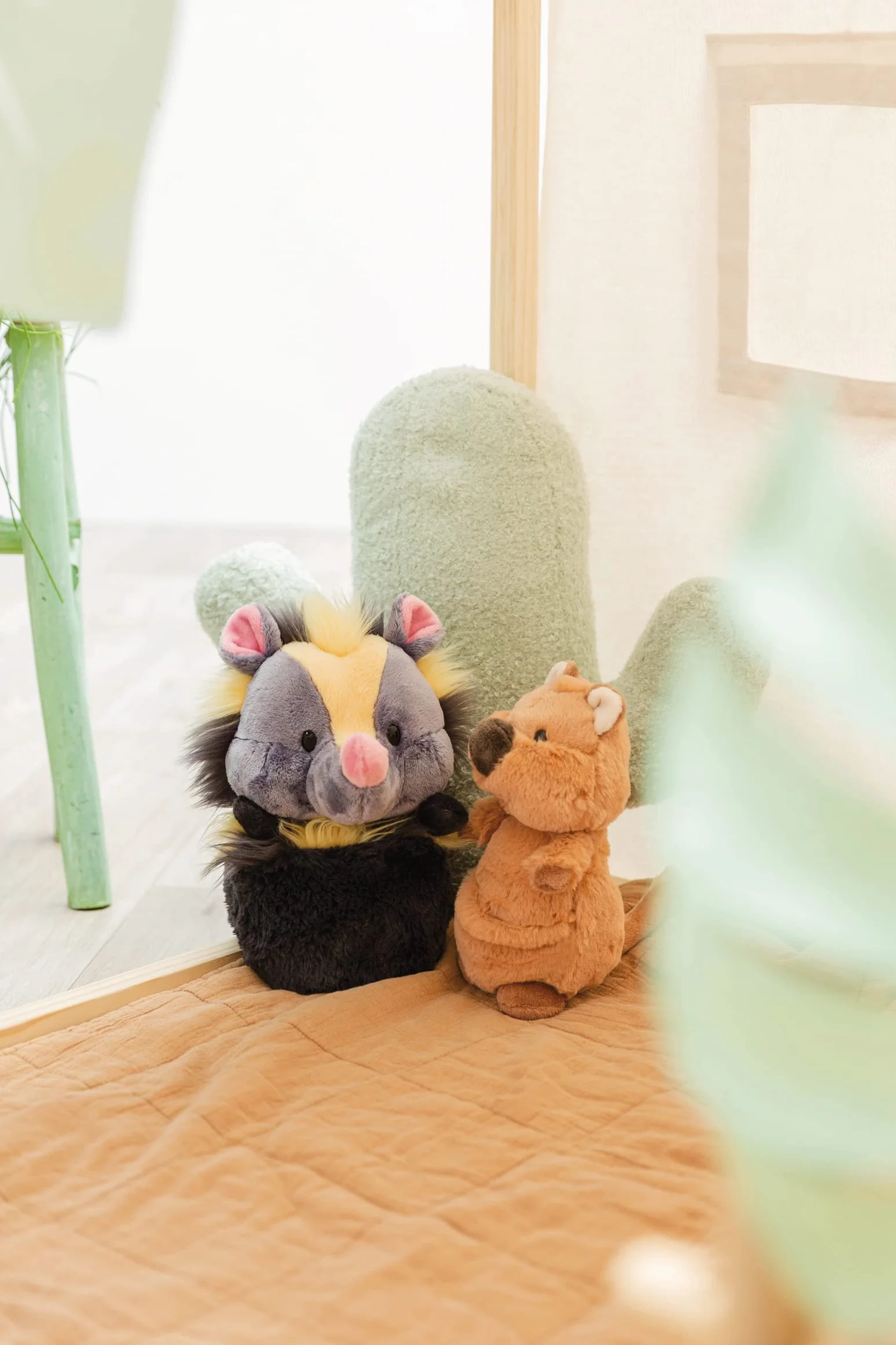 Stojąca pluszowa Kuoka Quokka-Mola NICI Green 22cm