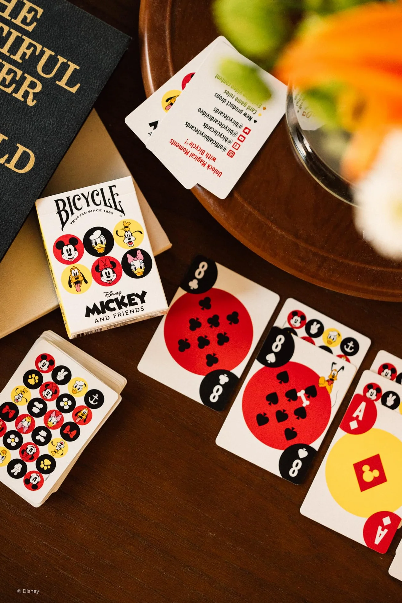 Bicycle® Disney Mickey & Friends (Designer Spielkarten, Poker, Skat...)