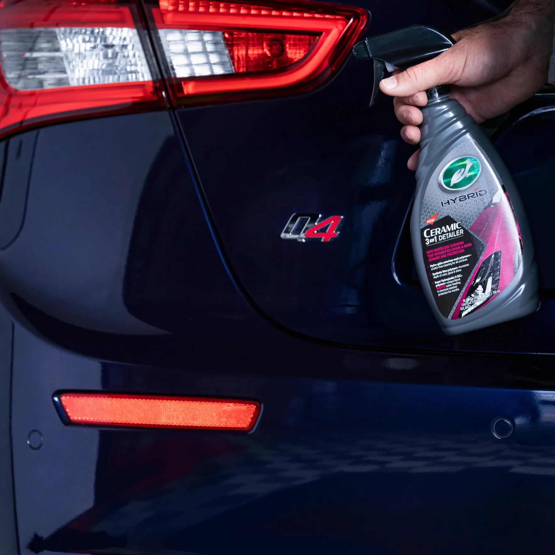 Turtle Wax Hybrid Solutions 3 w 1 Ceramic Car Wash, mycie bezwodne, długotrwała ochrona hydrofobowa i wysoki połysk, bezpieczny dla lakieru, szkła, listew wykończeniowych i felg, 500 ml