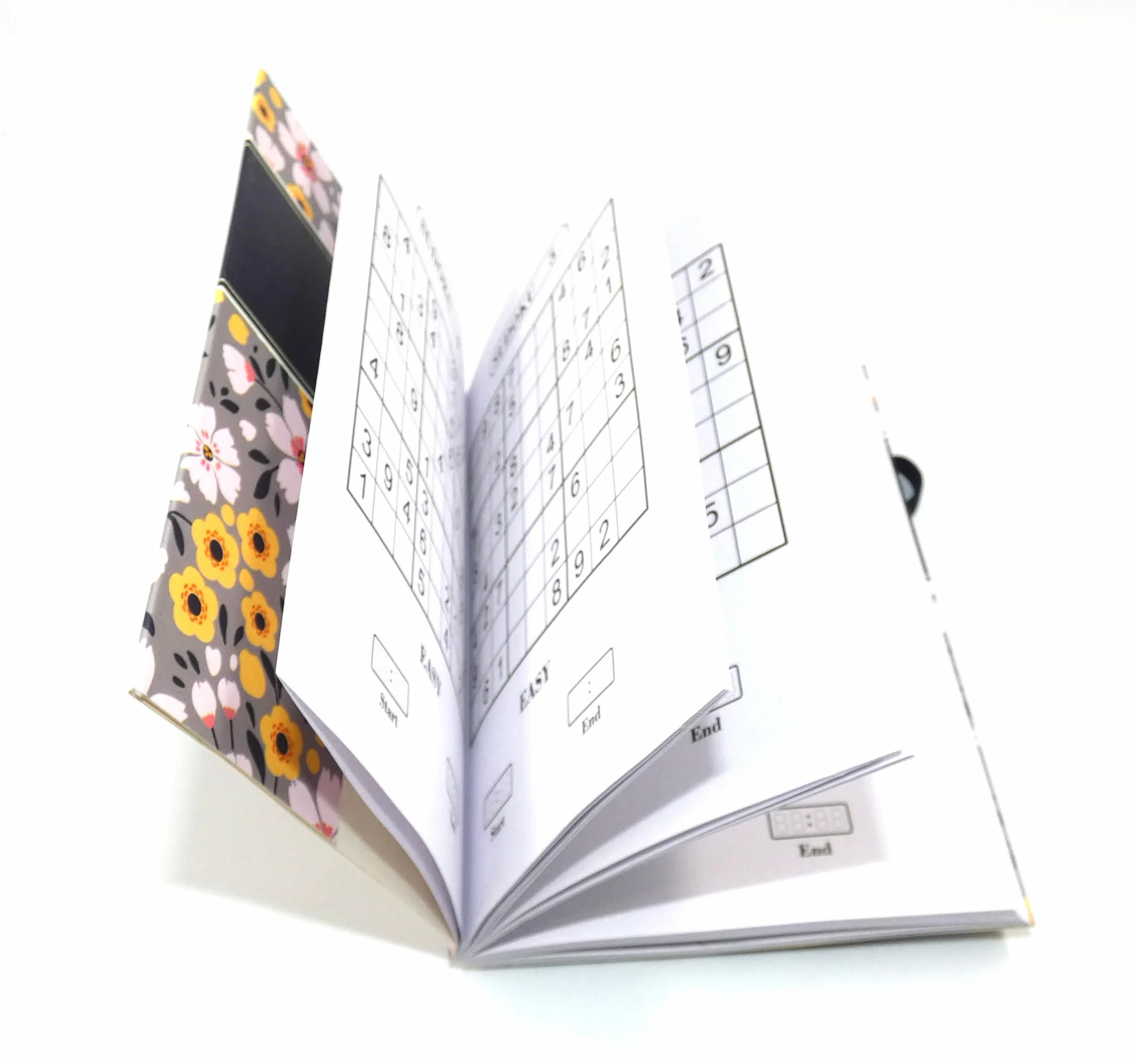 Notes A6 Pocket Floral Sudoku, Format 15 x 10,5 cm z gumką, Książka z grami słownymi, Miłośnicy łamigłówek, Pasjonaci wyzwań intelektualnych, dla koncentracji i pamięci
