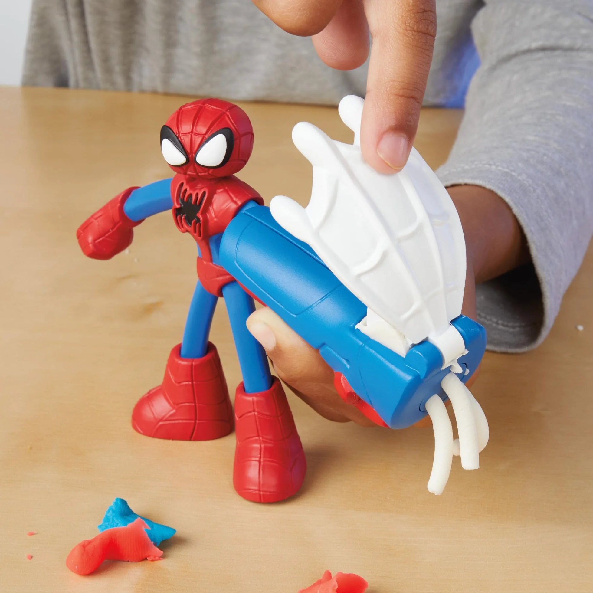 Play-Doh Zestaw do zabawy z figurkami Przygody superbohaterów Marvela z ciastoliną Play-Doh