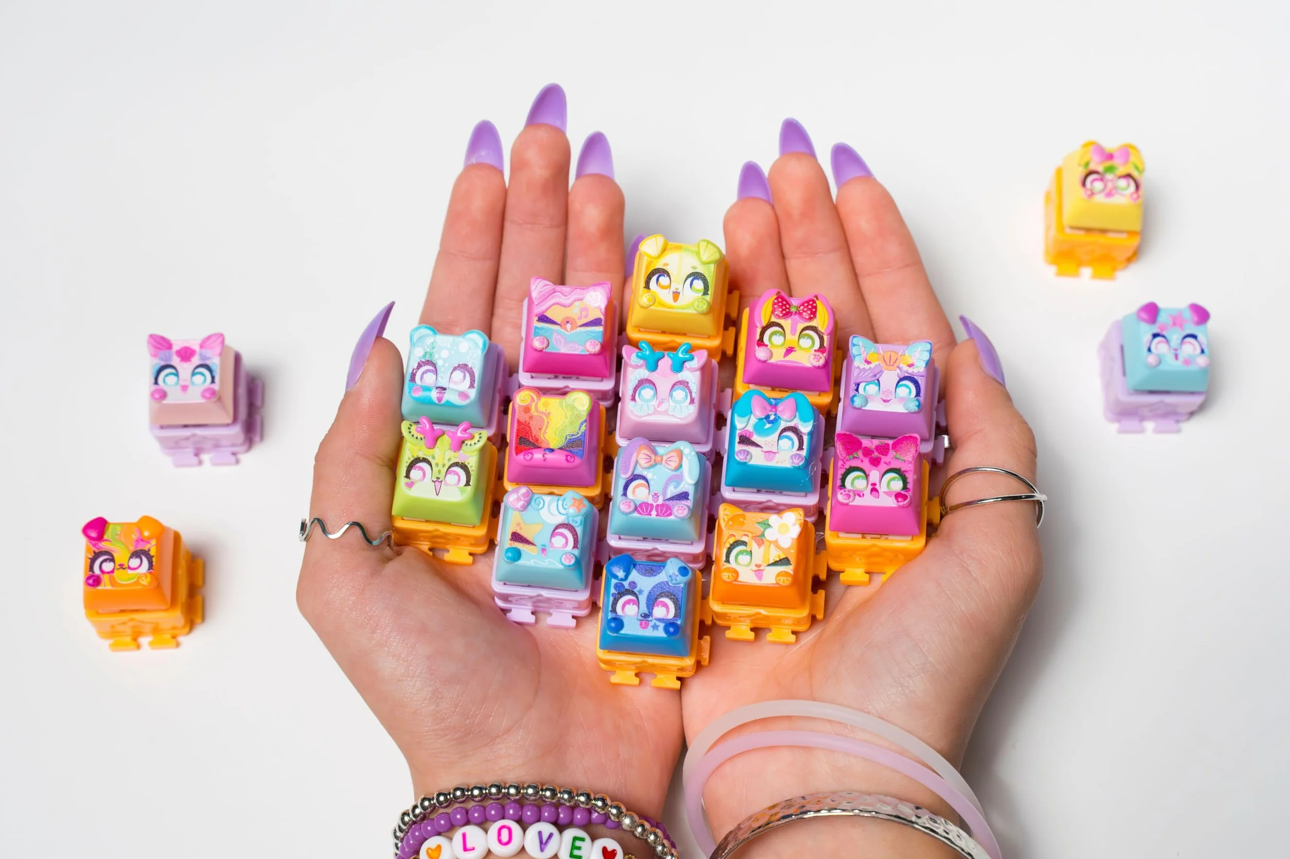 Goliath - CLICKEEZ Multipack Series 2 - 5 figurek klawiszy Kawaii z kliknięciem - nasadka na klucze - zabawka Fidget Toy - sensoryczna zabawka z efektem ASMR - 30+ modeli kolekcjonerskich - od 6 lat