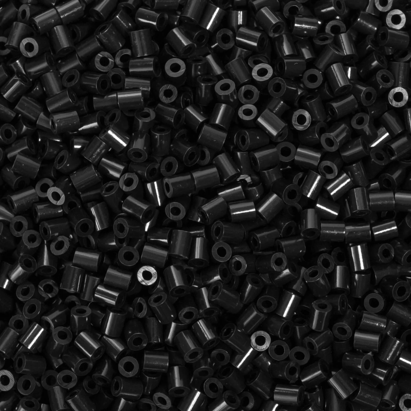 LIHAO 2000 szt. Mini 2,6 mm koraliki do prasowania, kreatywne hobby dla dzieci - czarne