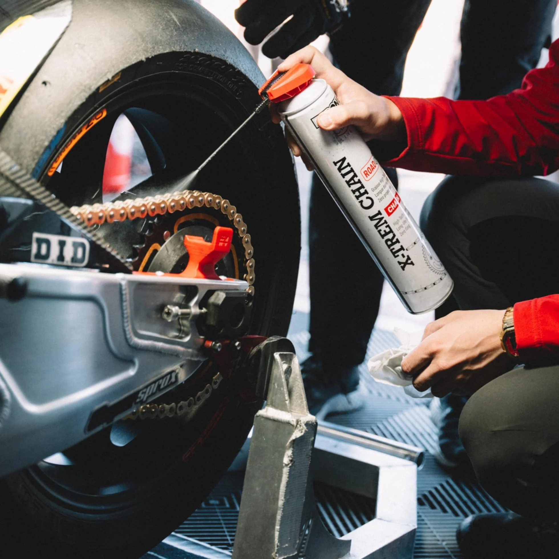 IPONE X-Trem Chain Road smar do łańcuchów motocyklowych 750 ml 800 km