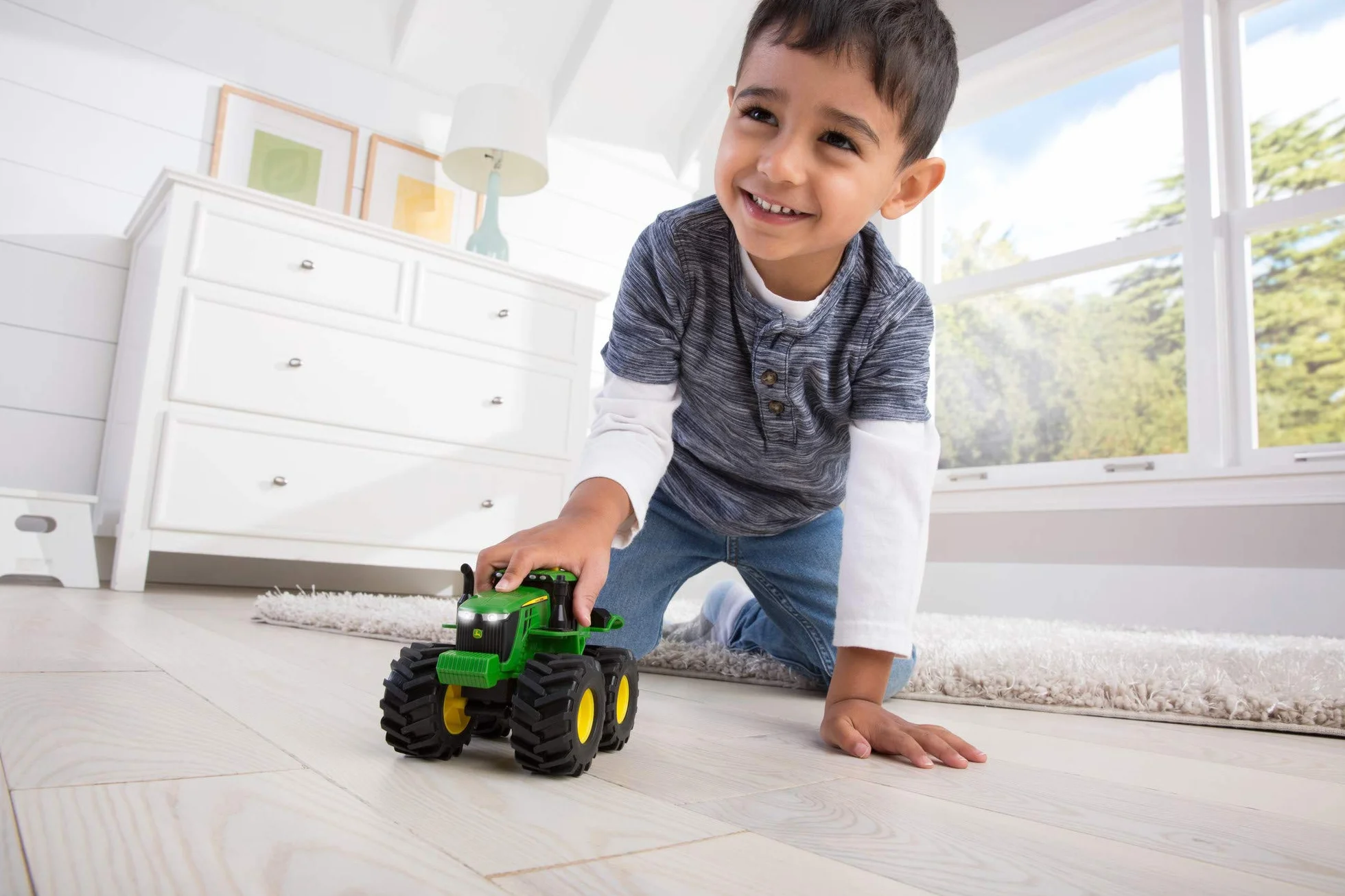 John Deere 46656 Traktor, Monster Treads ze światłem i dźwiękiem w kolorze zielonym, zabawkowy traktor z efektami świetlnymi i dźwiękowymi, do zabawy i kolekcjonowania, prezent dla dzieci, zabawka dla