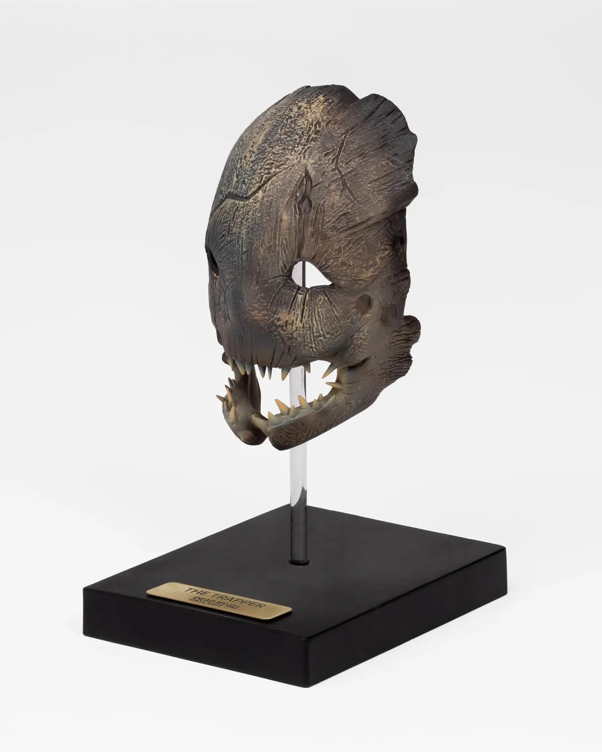 ITEMLAB Dead by Daylight replika maski Trapper Limited Edition 1/2 20 cm