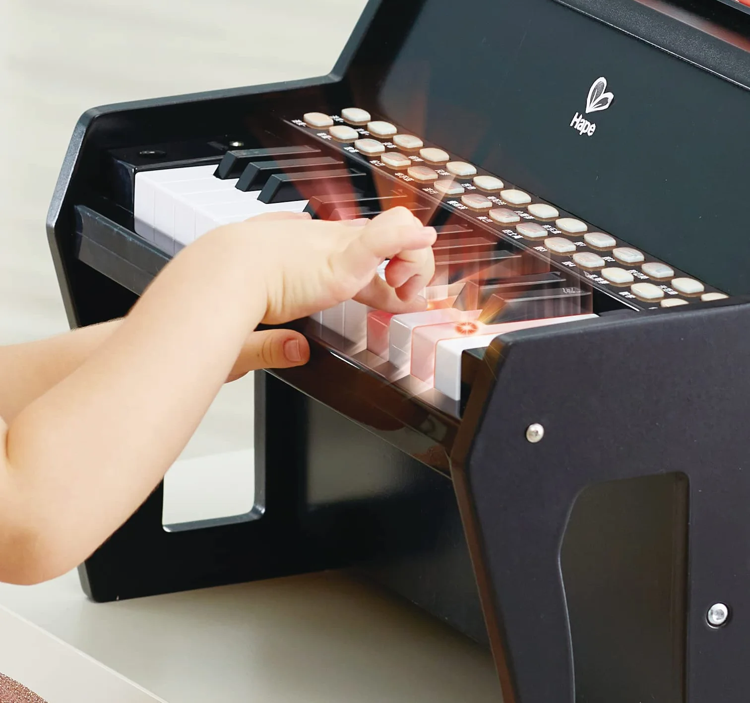 Hape Ucz się z Lights Piano, czarny