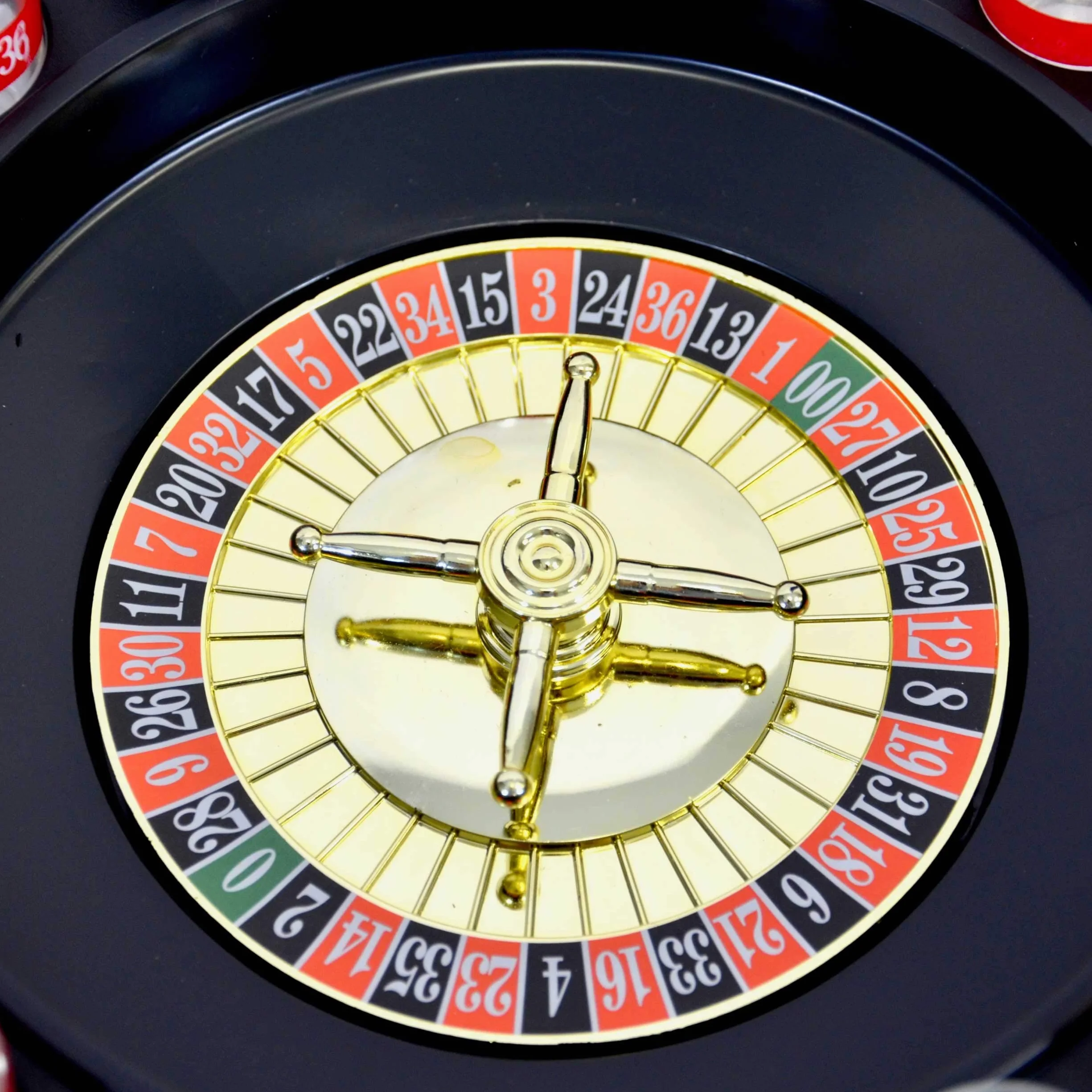 Toys4Boys Shot Roulette Drinking Game - gra do picia ruletki w zestawie 16 kieliszków do gry w kasyno impreza strzał ruletka - picie gry dla dorosłych i dla par