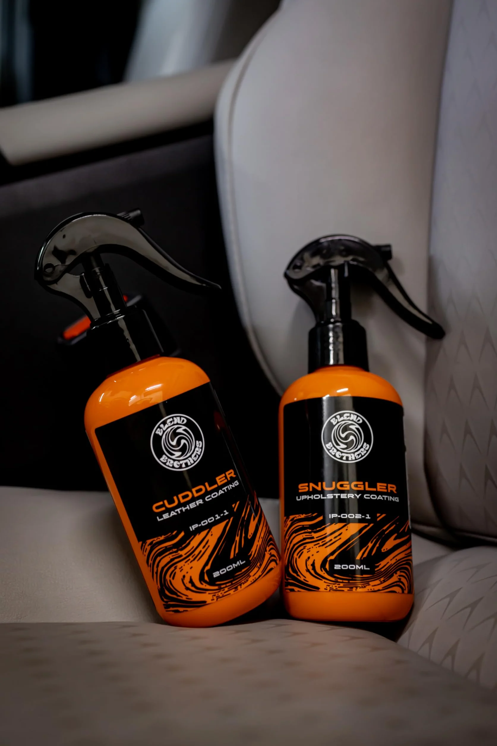 Hydrofobowy środek do czyszczenia skóry 200ml – Czyszczenie foteli samochodowych i sof – Do skóry naturalnej, nubuku, alcantary i ekoskóry – Nawilża i pielęgnuje