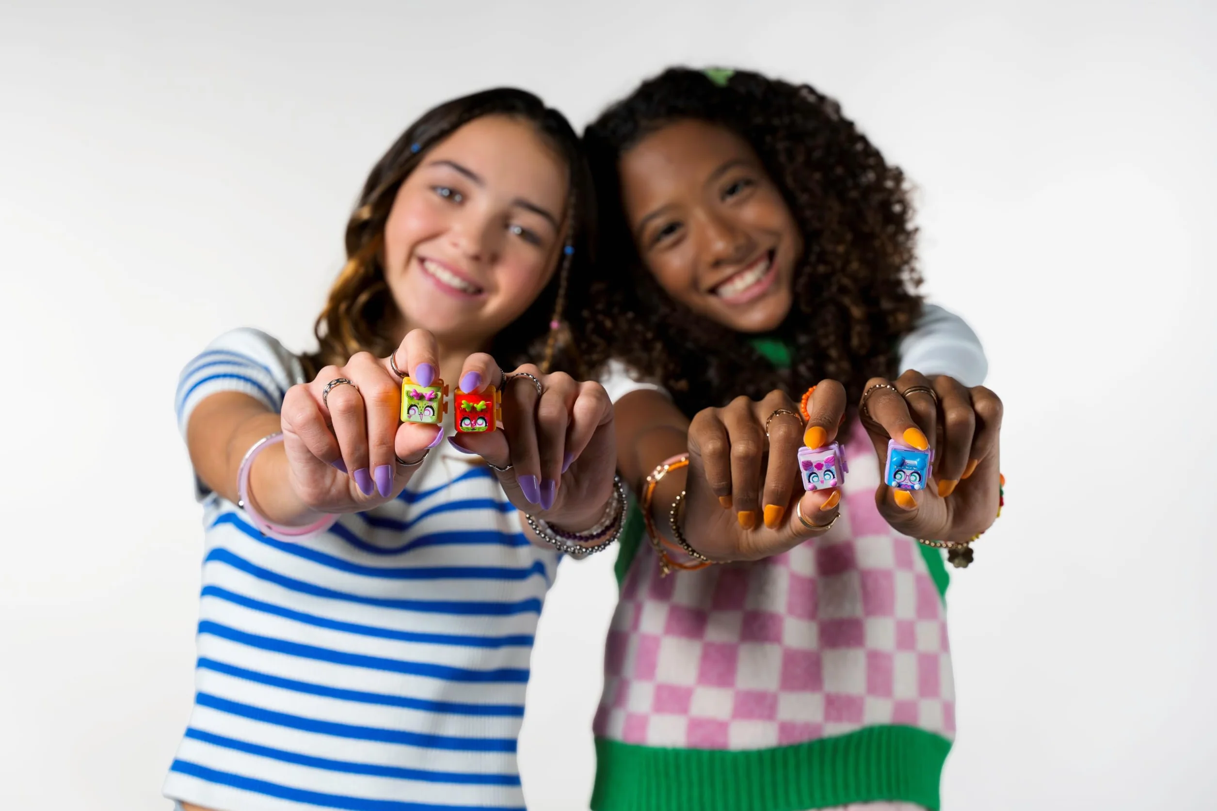 Goliath - CLICKEEZ Multipack Series 2 - 5 figurek klawiszy Kawaii z kliknięciem - nasadka na klucze - zabawka Fidget Toy - sensoryczna zabawka z efektem ASMR - 30+ modeli kolekcjonerskich - od 6 lat