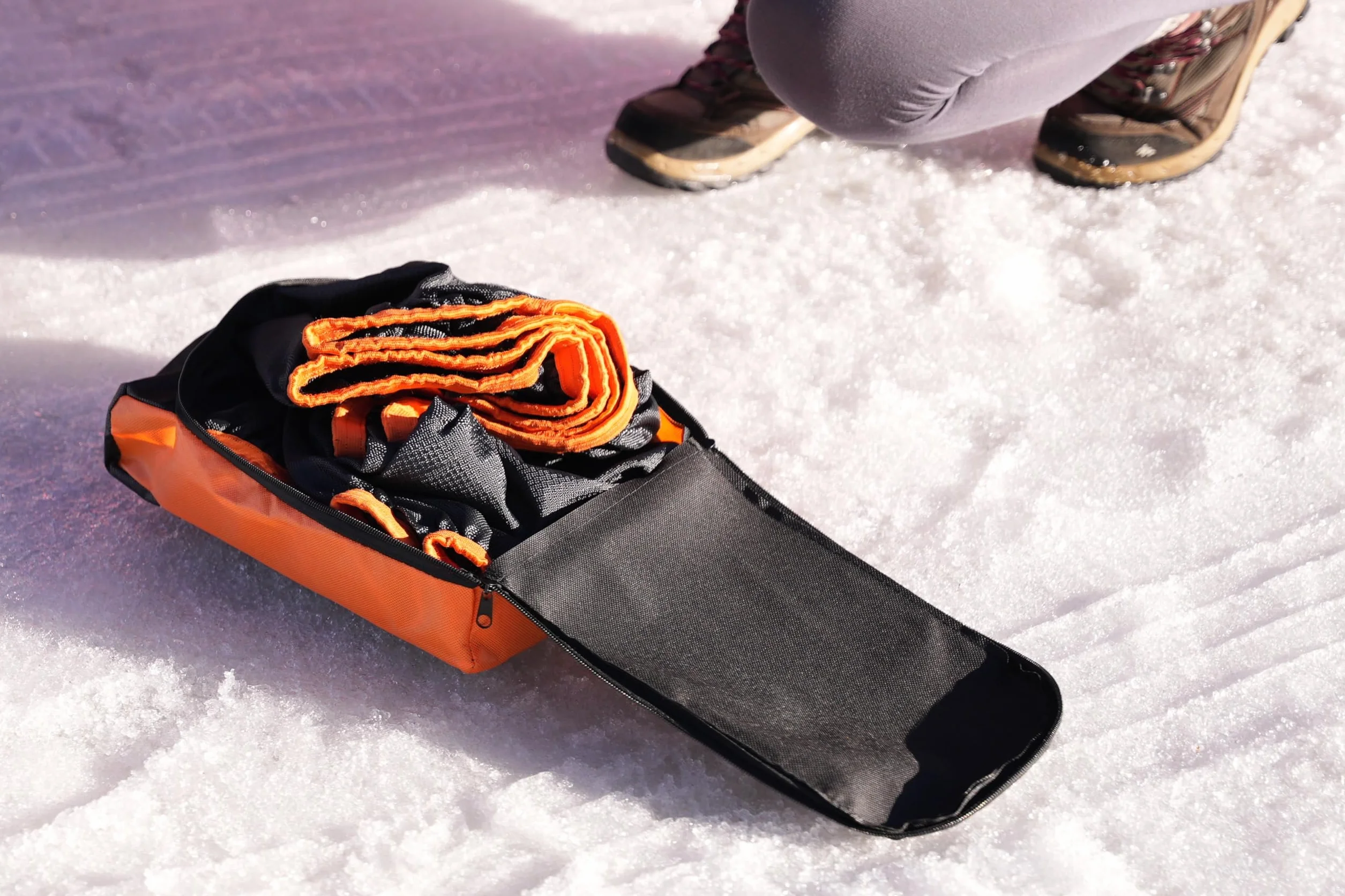 SNOWGO - Zestaw 2 Tekstylnych Skarpet Śnieżnych - Rozmiar XS-XXL - Zatwierdzony 16662-1 Europa - Pasuje do pojazdów 4x4, elektrycznych, dostawczych i użytkowych <3,5T. (XL)