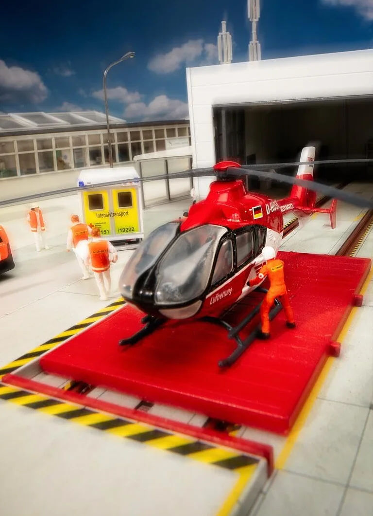 Faller 131020 Helikopter EC135 Air Rescue