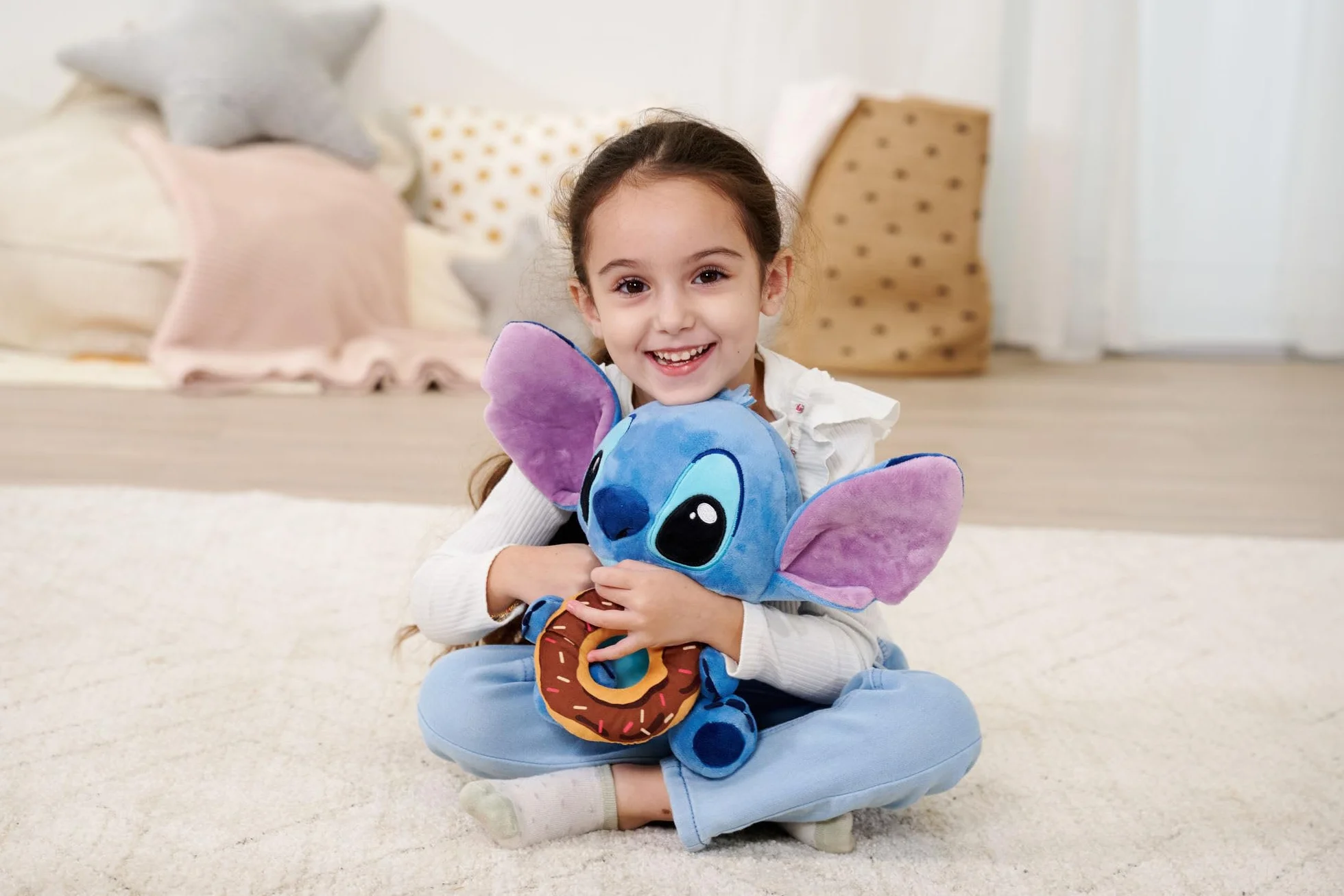 Simba 6315870518 Disney Stitch z donatem, 25 cm