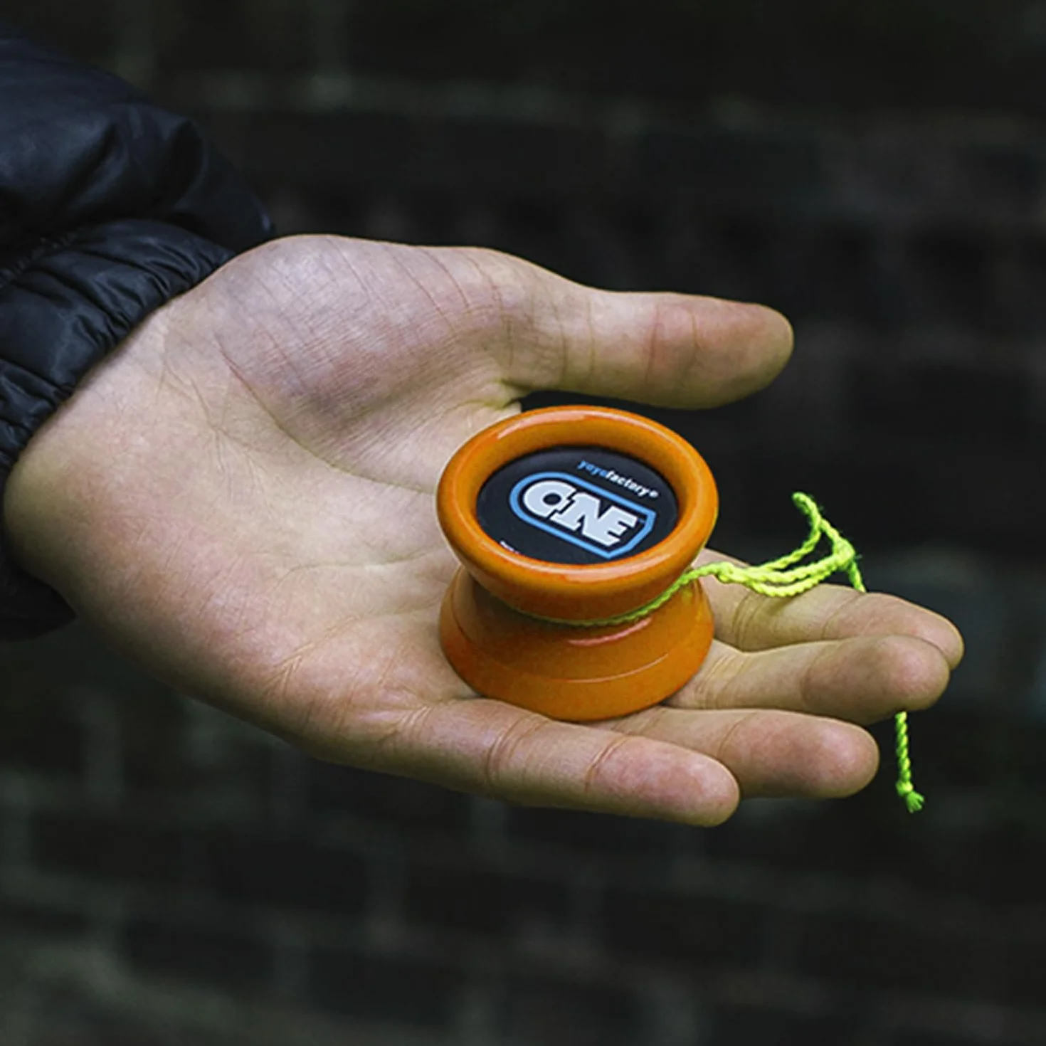 YoyoFactory ONE Yo-Yo - Pomarańczowy (od początkującego do profesjonalisty, nowoczesna wydajność YoYo, metalowe łożyska kulkowe, sznurek i instrukcja w zestawie)