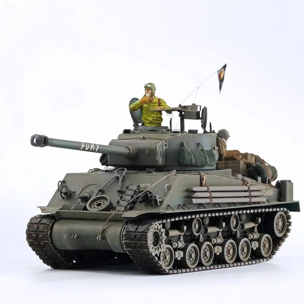 HOOBEN 1/16 M4A3E8 Fury Sherman Brad Pitt czołg z kamuflażem Master Weathering+figurka+Zimmerit