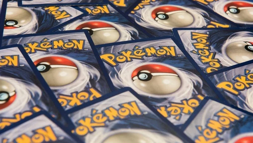 25 rzadkich kart Pokemon z 100 HP lub wyższymi (zestaw bez duplikatów)