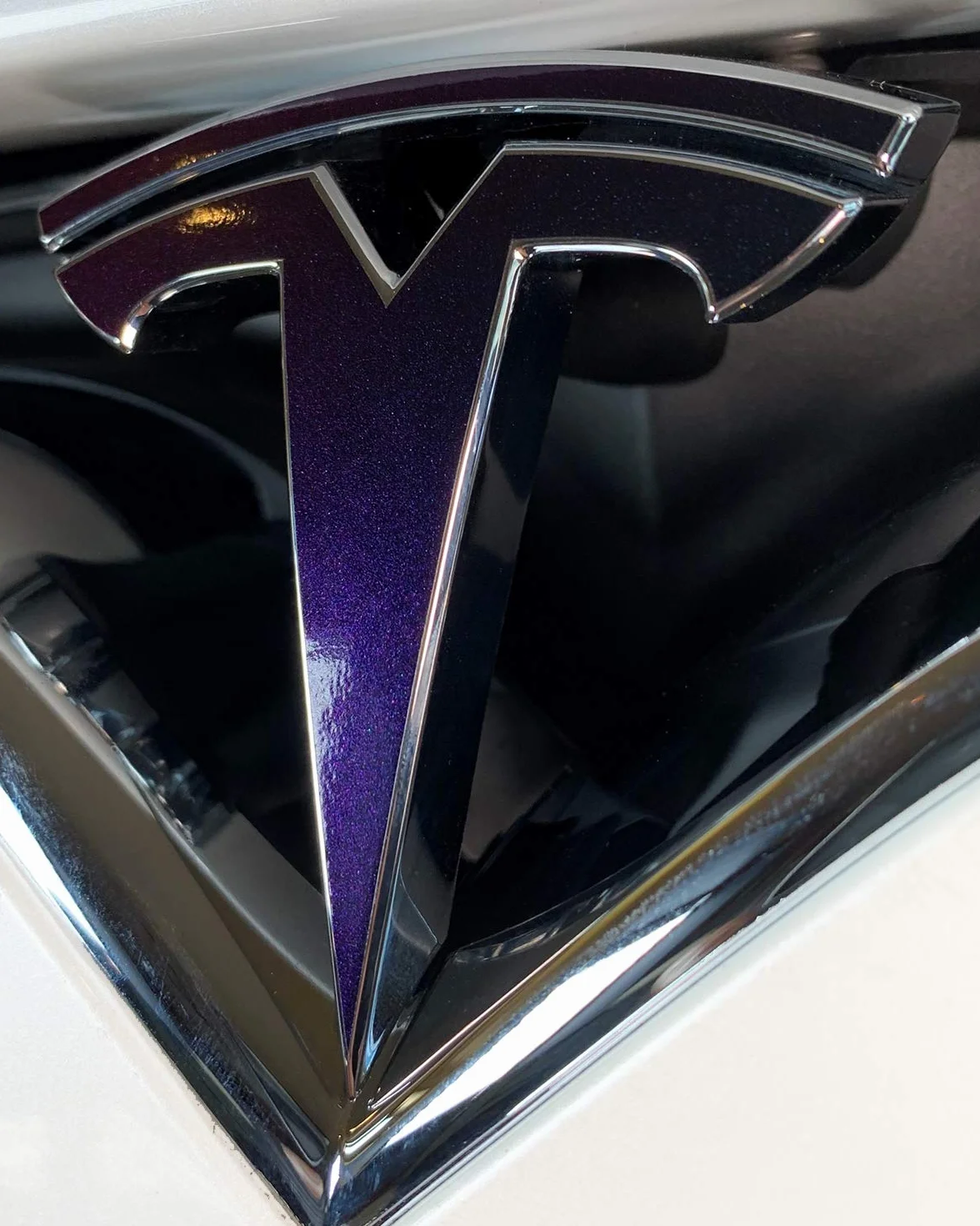 Naklejka z logo do Tesla Model S New Fascia, zestaw 14-częściowy (Gloss Flip Deep Space - niebieski/fioletowy)