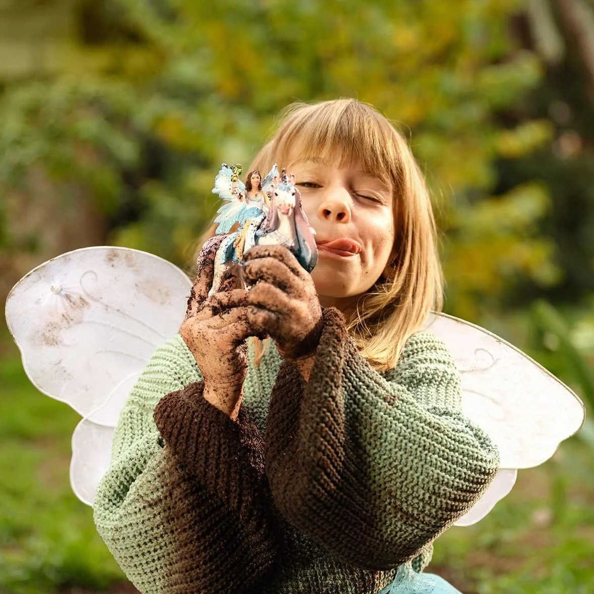 schleich BAYALA | Eyela z jednorożcem 70569 | Księżniczka z berłem i jednorożec z magnesem | Magiczny prezent dla dziewczynek i chłopców | Figurka kolekcjonerska | Od 5 lat | Zestaw 3 elementów