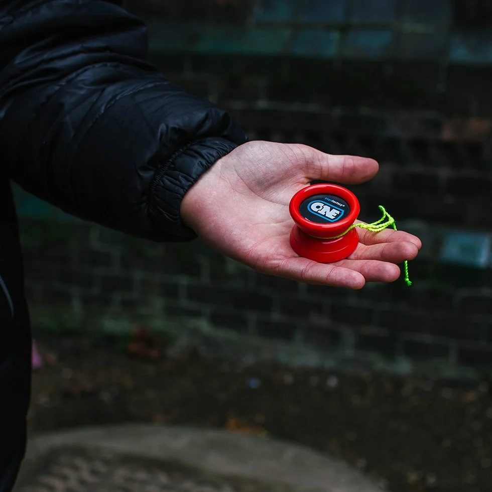 YoyoFactory ONE Yo-Yo - Pomarańczowy (od początkującego do profesjonalisty, nowoczesna wydajność YoYo, metalowe łożyska kulkowe, sznurek i instrukcja w zestawie)