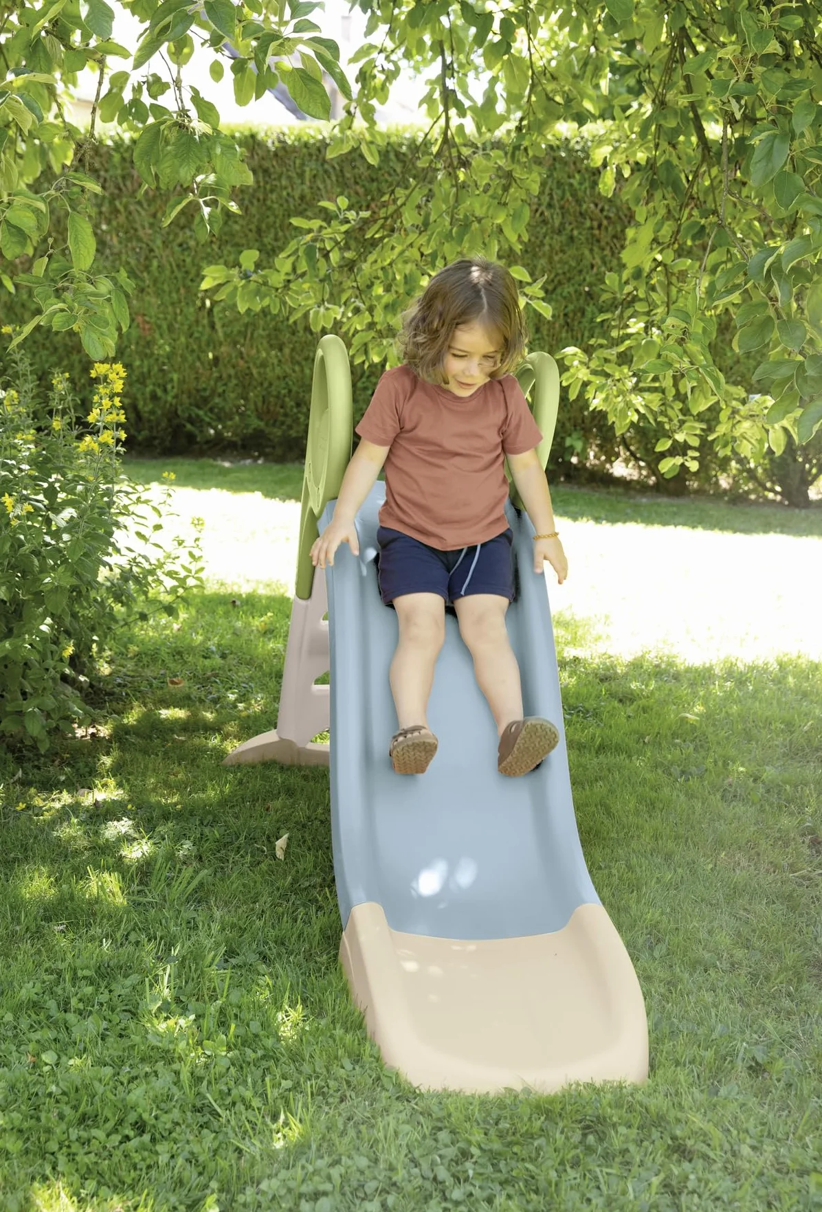 Smoby Life - Duża zjeżdżalnia - Zjeżdżalnia 150 cm - Wysokość 1 m - Ergonomiczne uchwyty, antypoślizgowe stopnie - Powłoka anty-UV - Materiał z recyklingu - Od 2 lat - Wyprodukowano we Francji