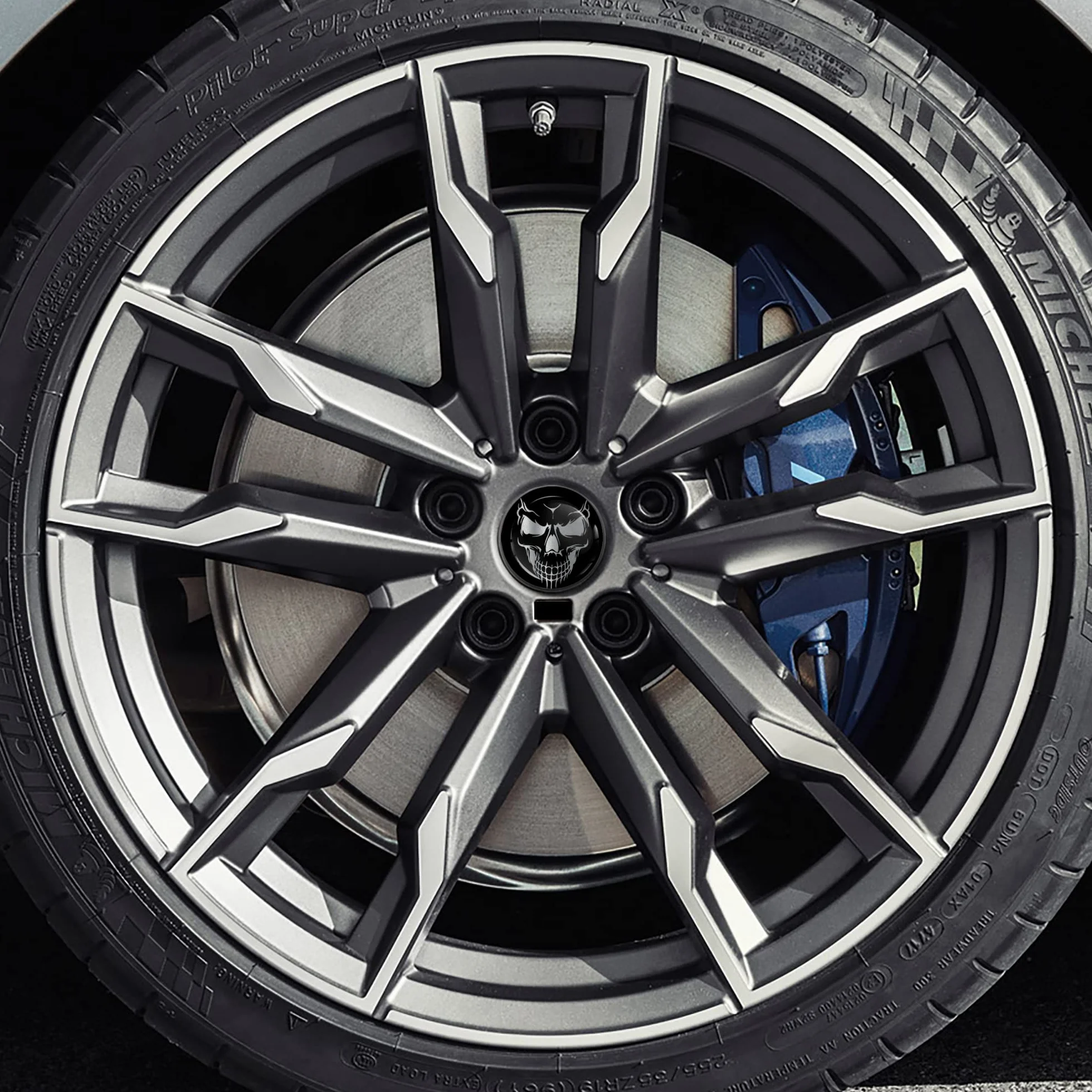 Biomar Labs Kołpaki piasty 68mm do BMW 36136783536 Srebrno-czarna