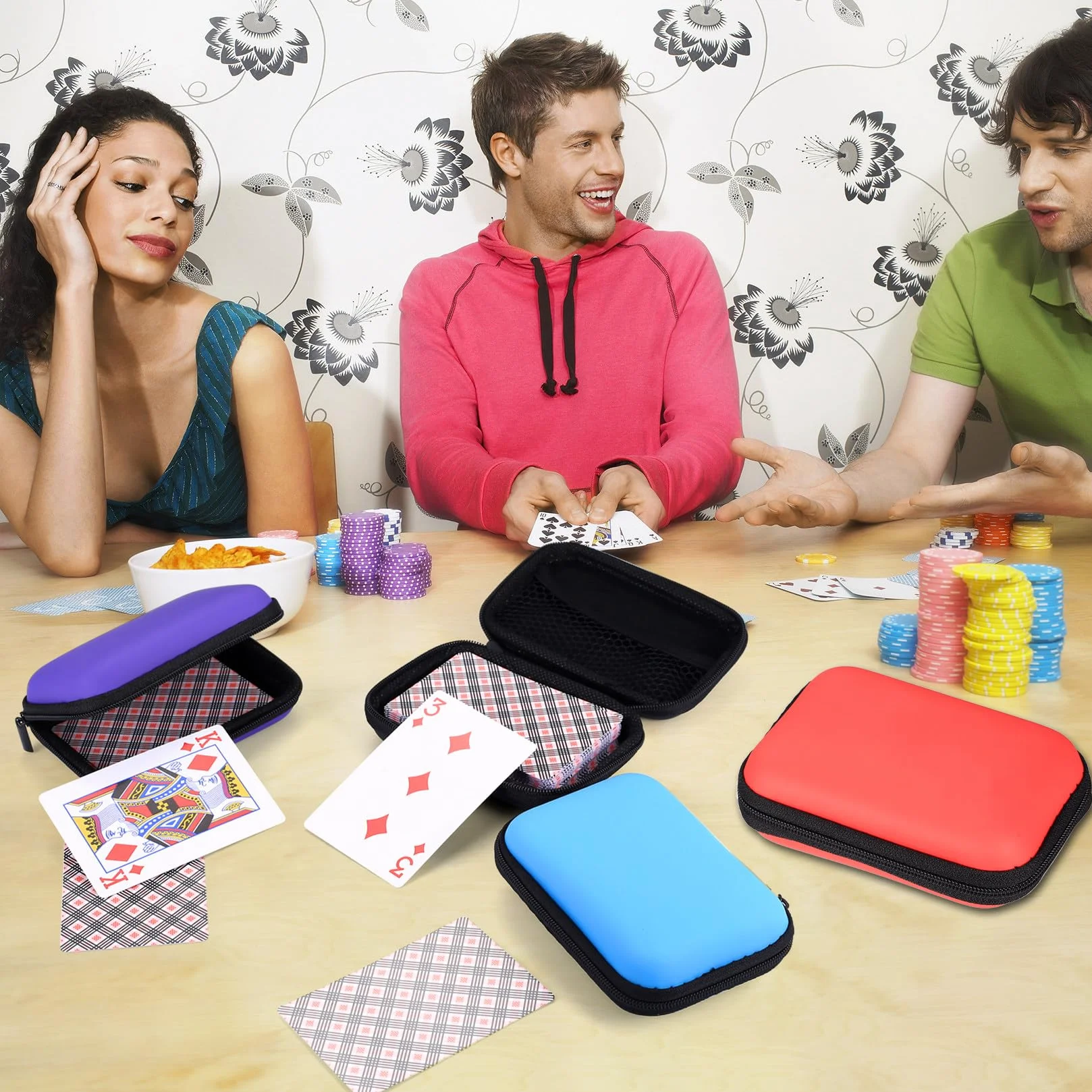 4 sztuki pudełek na karty do gry, etui na karty do gry UNO, pudełko do przechowywania kart UNO Flip lub słuchawek, kabli danych (4 kolory, 12 x 8 x 4 cm)