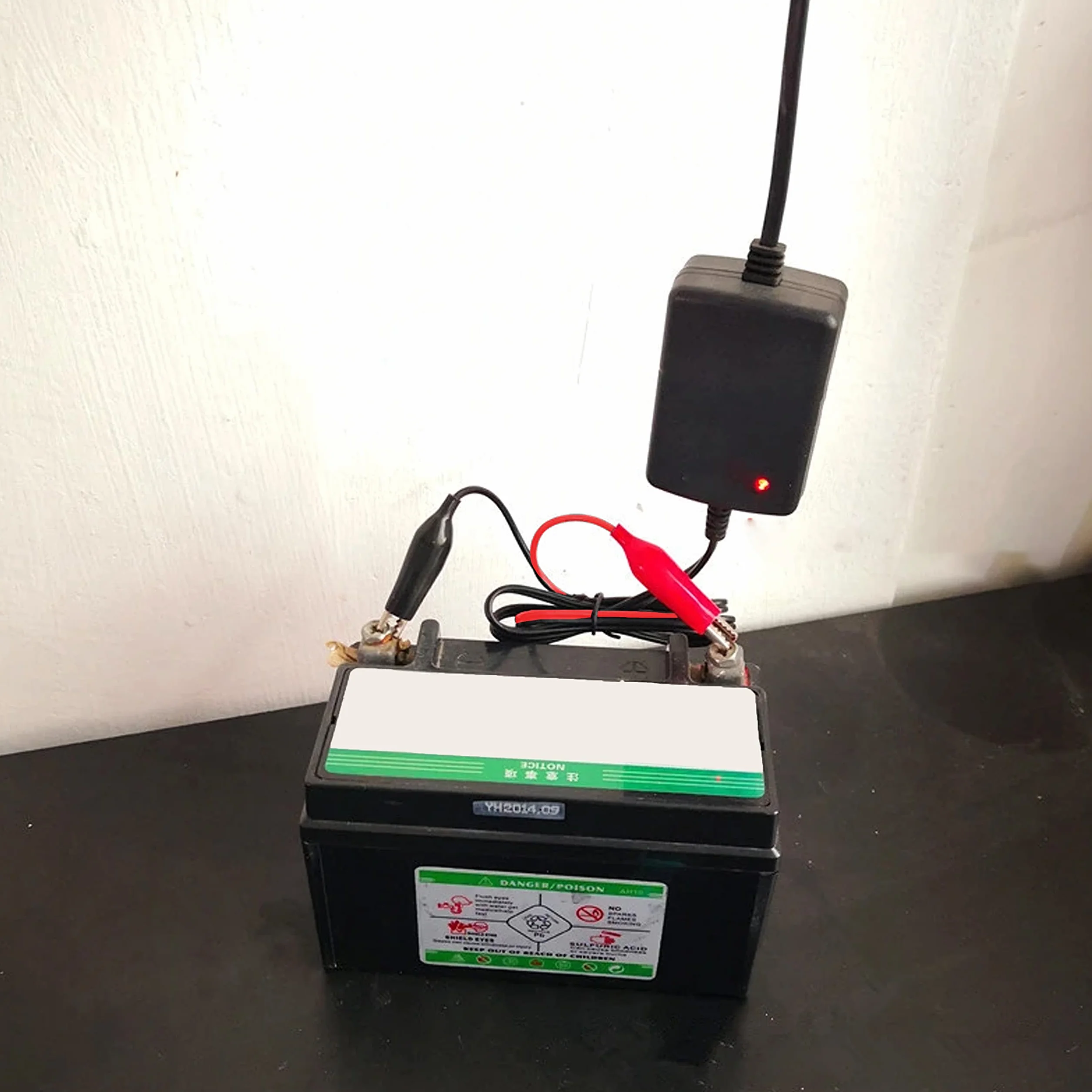 Retoo Ładowarka do akumulatorów żelowych 12 V 1,5 A kabel 1,3 m
