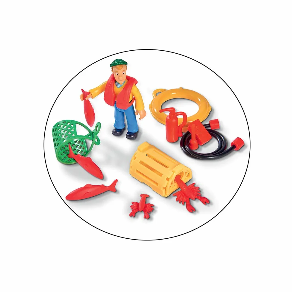 Simba 109251074038 Strażak Sam Pływająca Łódź Rybacka Charliego Z Figurką, Żuraw Ruchomy, Wciągarka Mechaniczna, Zamontowane Koła, Potrafi Jeździć, dla dzieci od 3 lat, wielkość 19 cm
