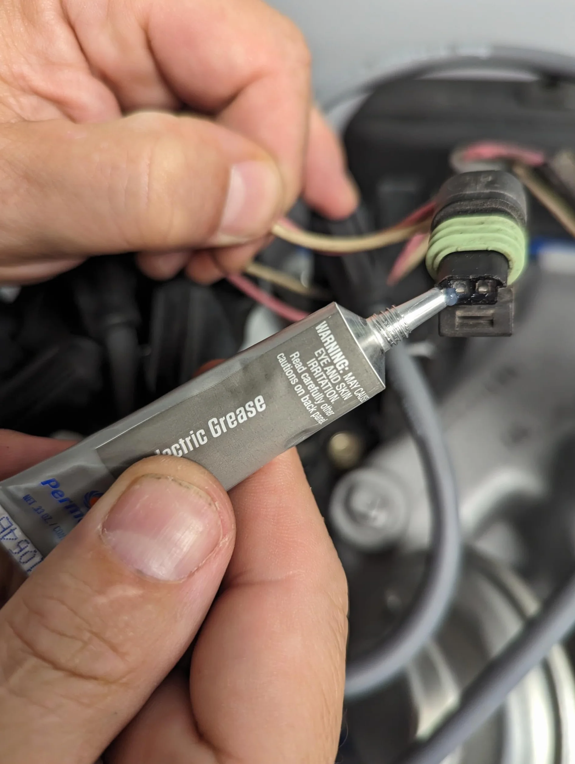 Permatex 81150 Grease Dieelectric Tune-Up, chroni połączenia od soli, brudu i korozji, zapobiegaj iskrzeniom i uszkodzeniom 1 x 9g