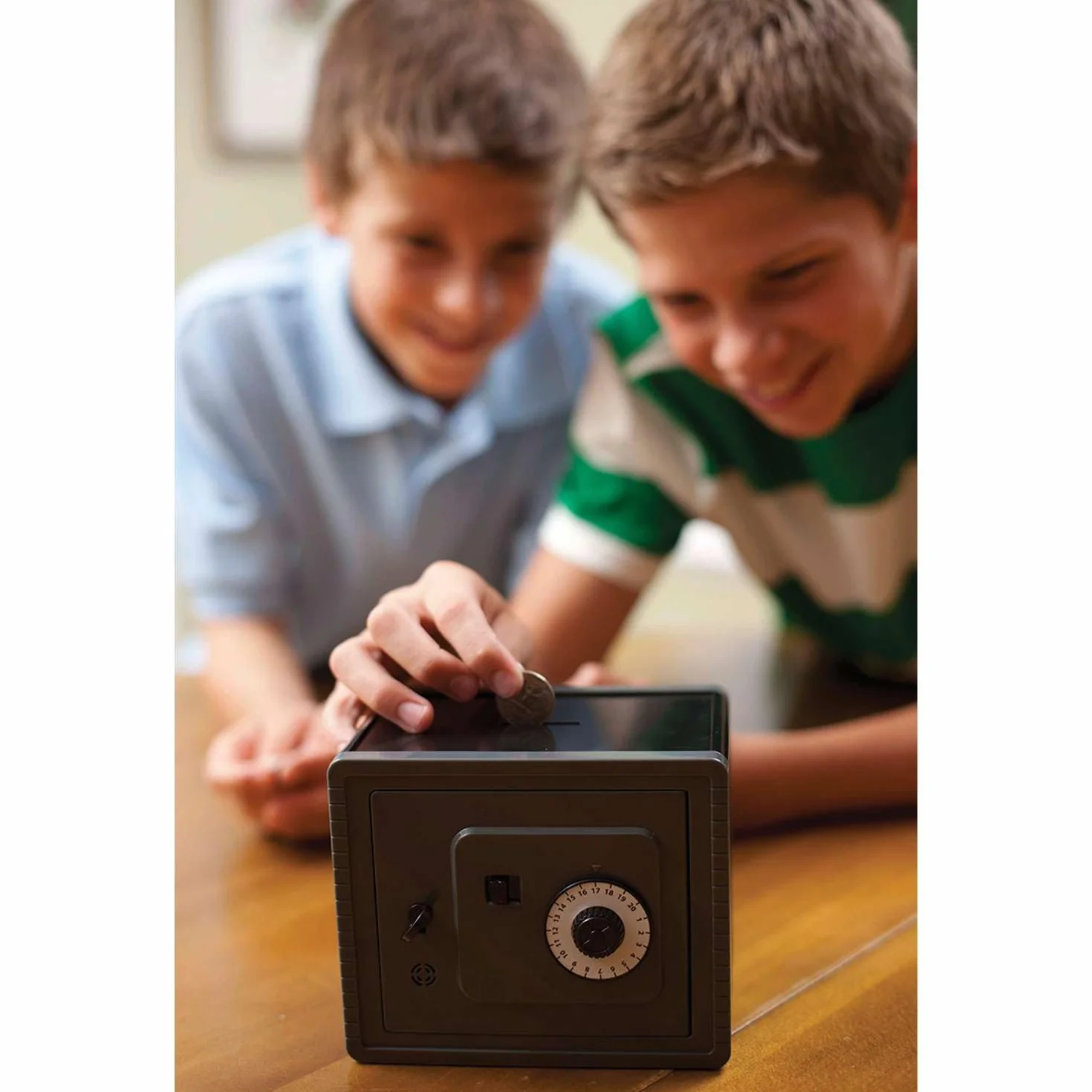 4M Spy Science Alarmed Safe Bank