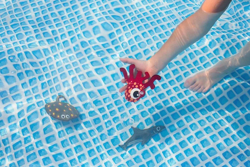 BS Toys Zwierzęta do nurkowania dla dzieci – rekin, Ray i ośmiornica – zabawka wodna dla dzieci od 5 lat – kolorowe zabawki podwodne – zwierzęta plażowe wypełnione piaskiem z neoprenu – 21 × 2,5 × 14