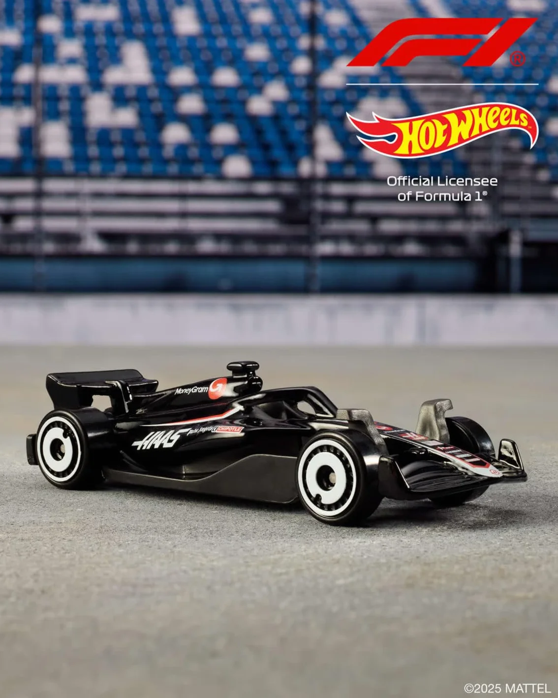 Hot Wheels Formuła 1 Drużyna wyścigowa Race Team F1 Samochody do zabawy w skali 1:64 5-pak z dekoracjami drużyn F1, bolidy – wyścigówki kolekcjonerskie, JGF58