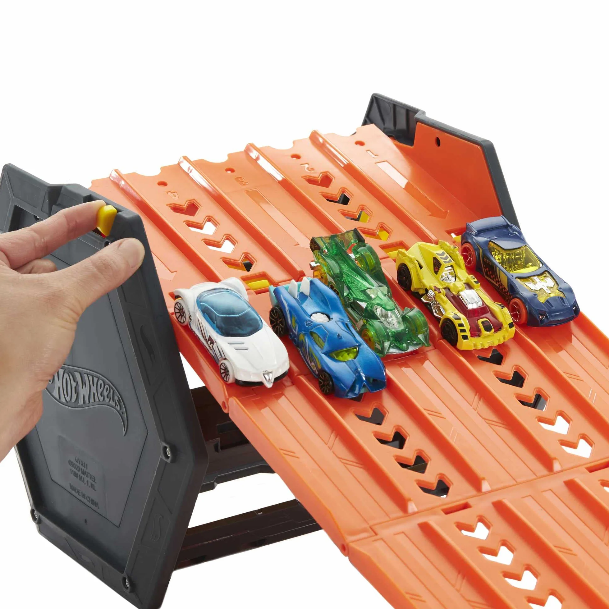 Hot Wheels HGK41 - Zestaw torów wyścigowych, które się rozwijają, tworząc pięciopasmowy tor wyścigowy, od 4 do 10 lat