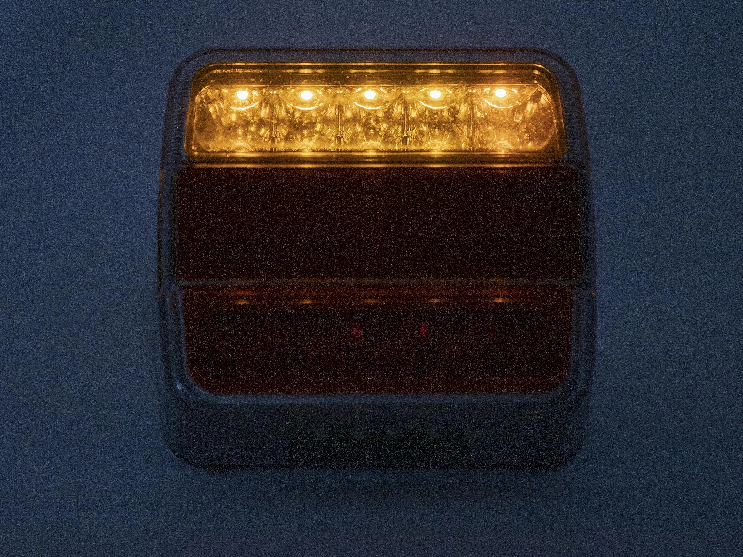 Zestaw lamp LED do przyczepki z magnesem