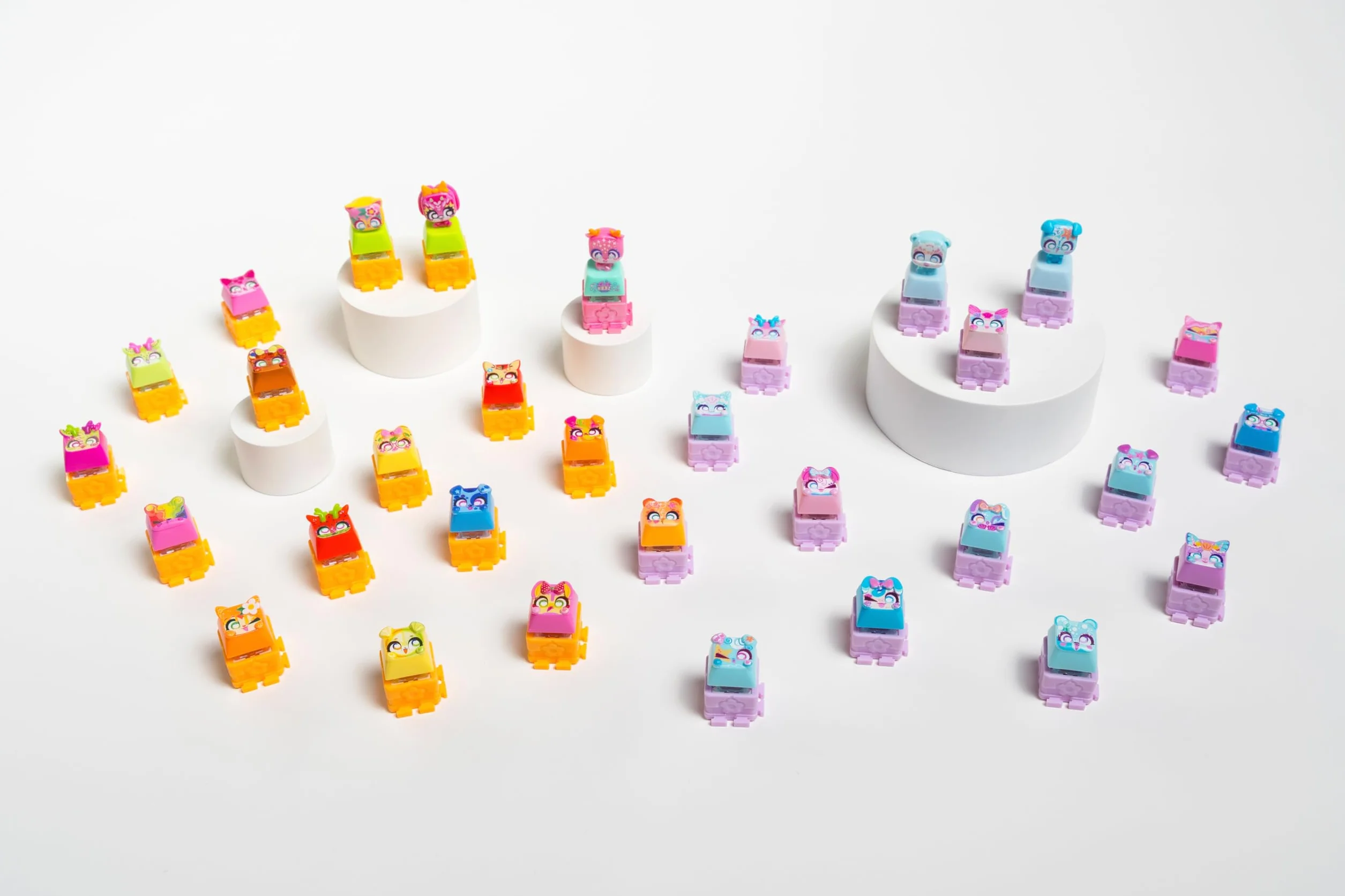 Goliath - CLICKEEZ Multipack Series 2 - 5 figurek klawiszy Kawaii z kliknięciem - nasadka na klucze - zabawka Fidget Toy - sensoryczna zabawka z efektem ASMR - 30+ modeli kolekcjonerskich - od 6 lat
